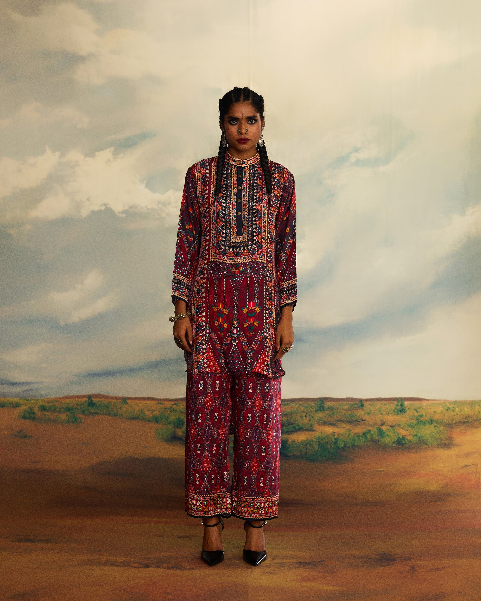 Kutch : Baaka - Red