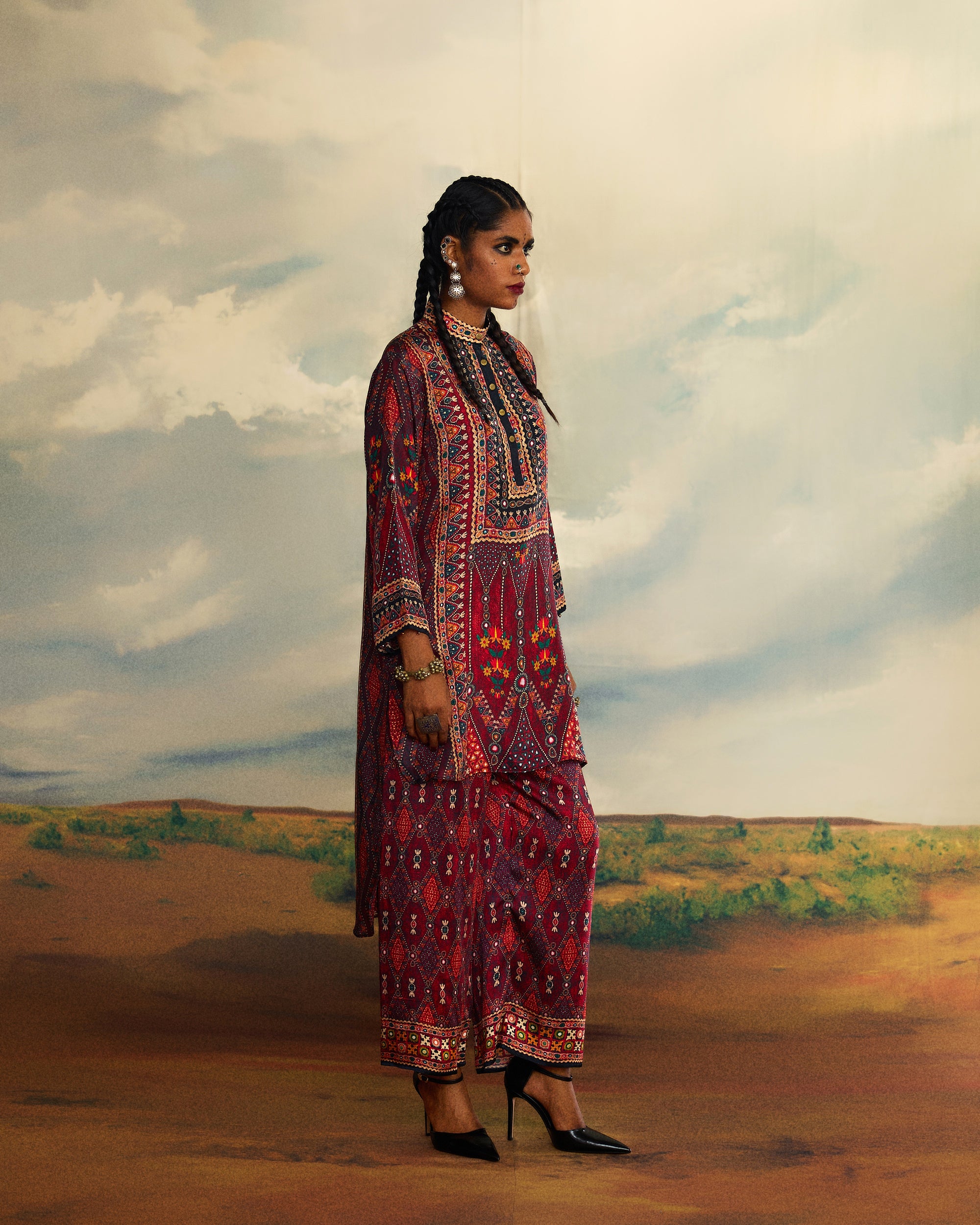Kutch : Baaka - Red