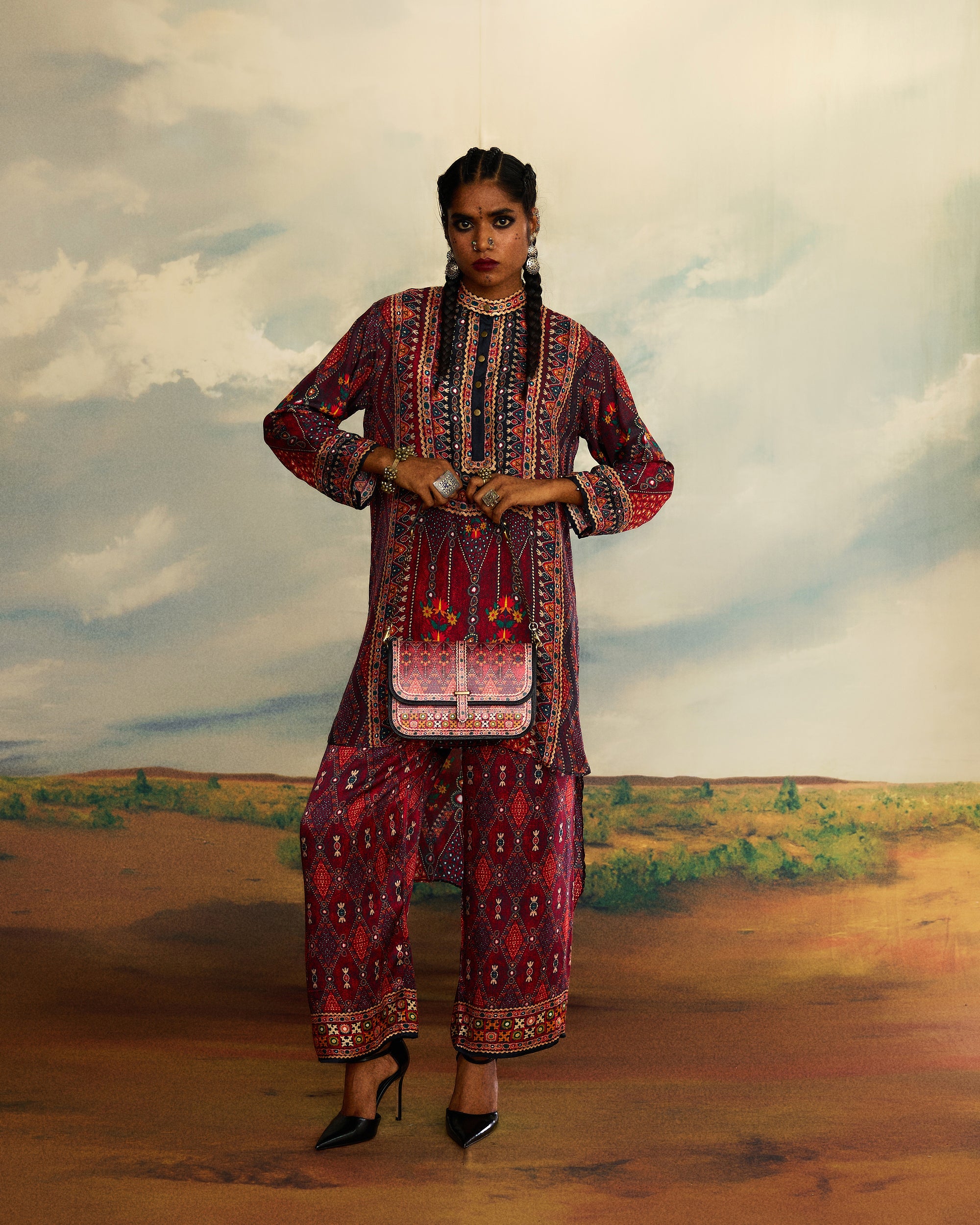 Kutch : Baaka - Red