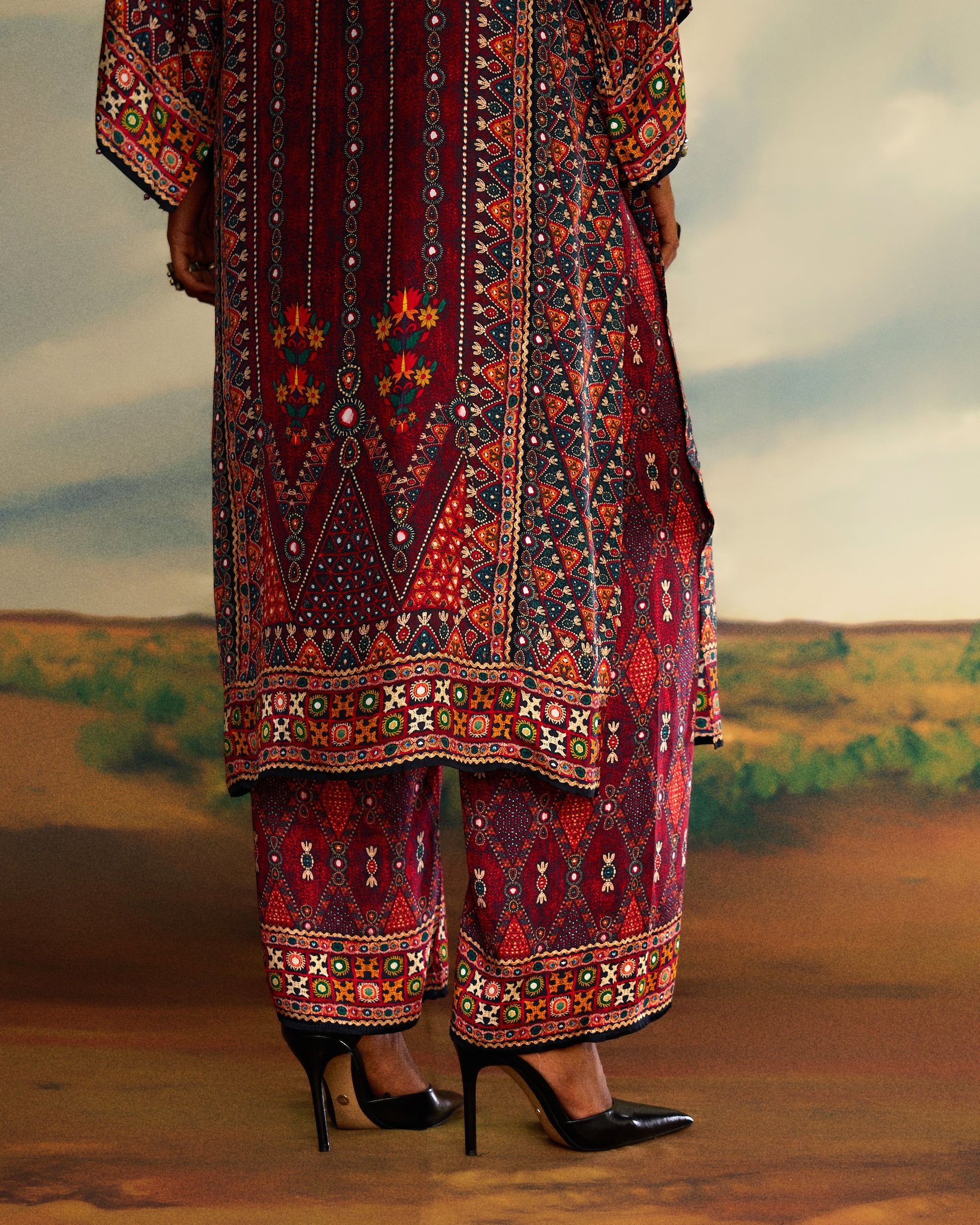 Kutch : Gayatri - Red