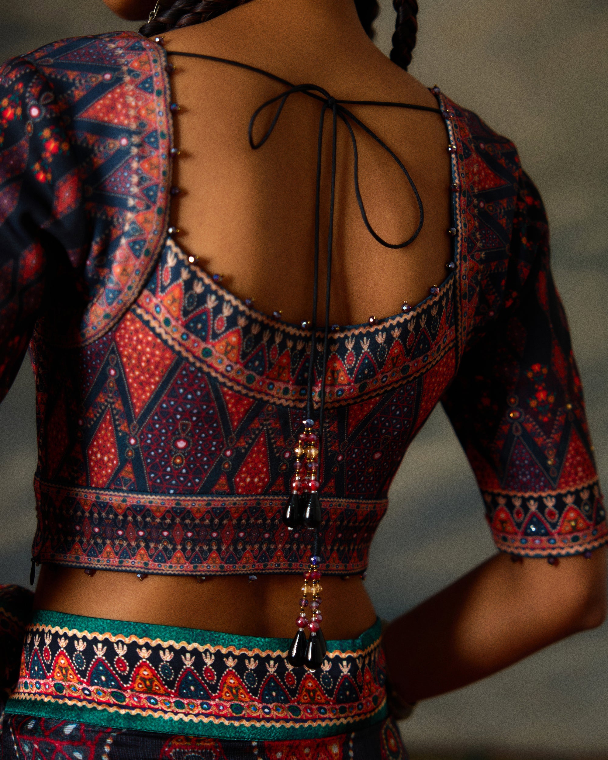 Kutch : Savi - Charcoal