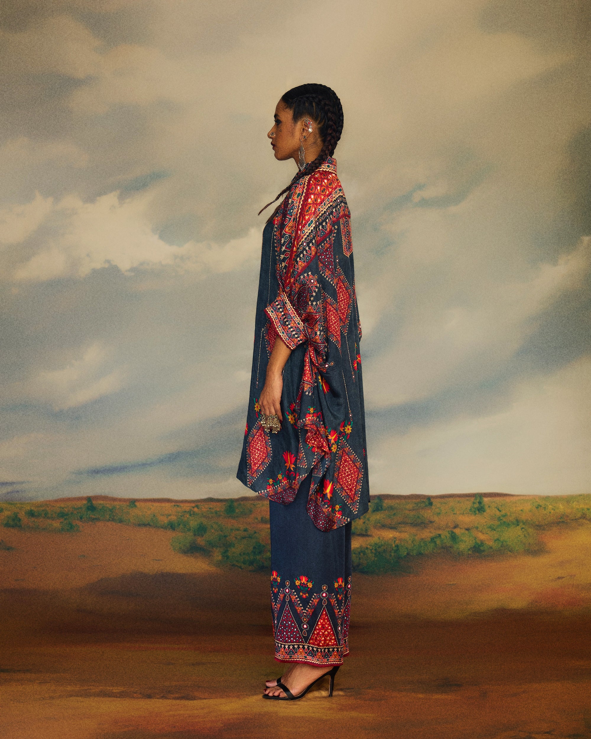 Kutch : Kamara - Charcoal