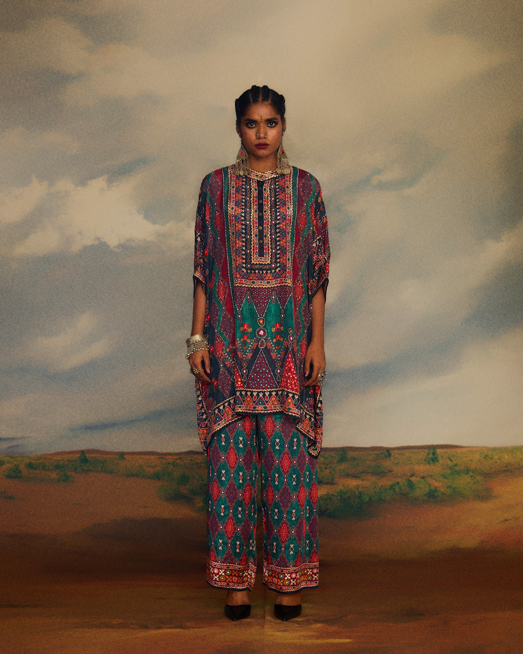 Kutch : Chanel 36" - Multi
