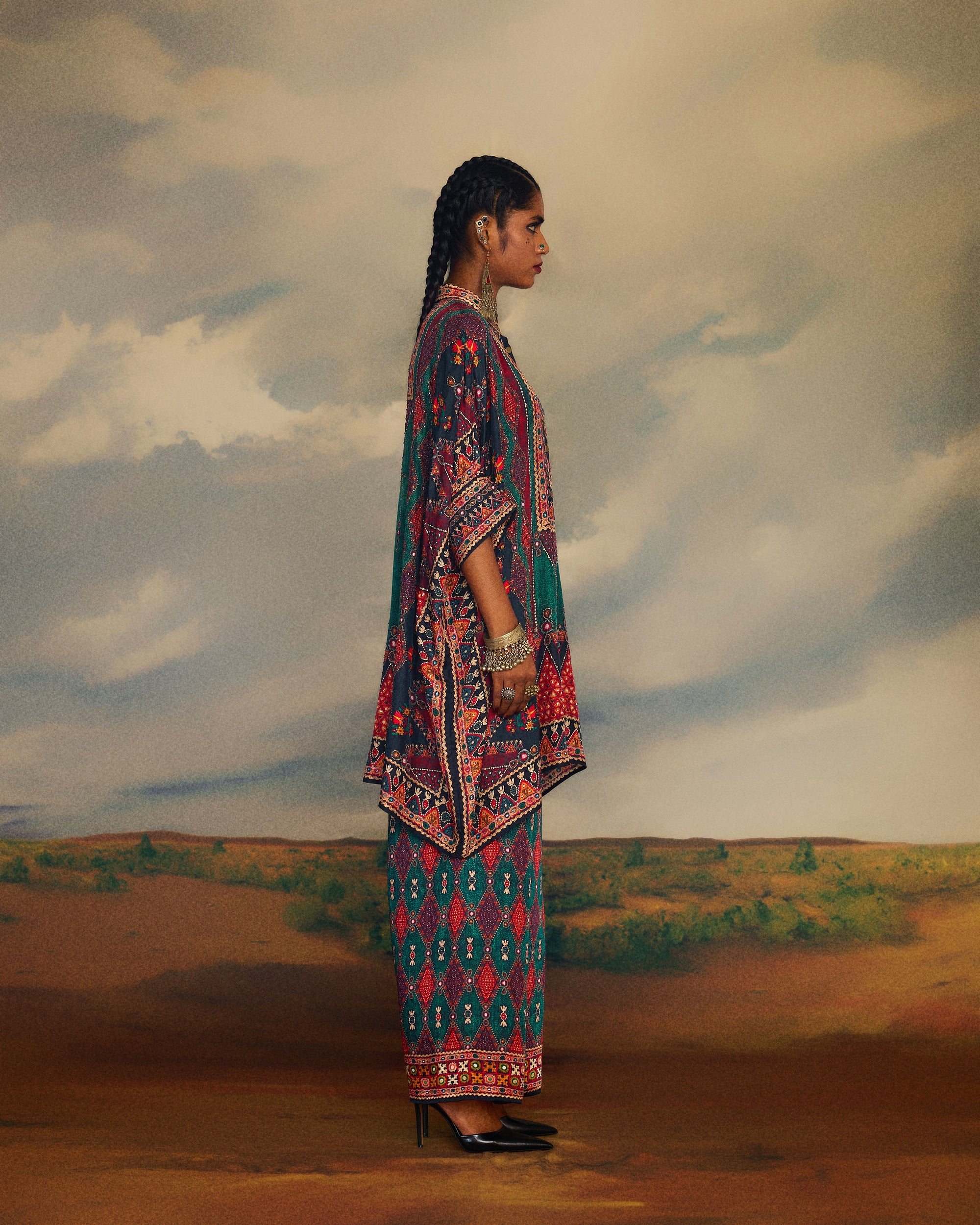 Kutch : Chanel 36" - Multi