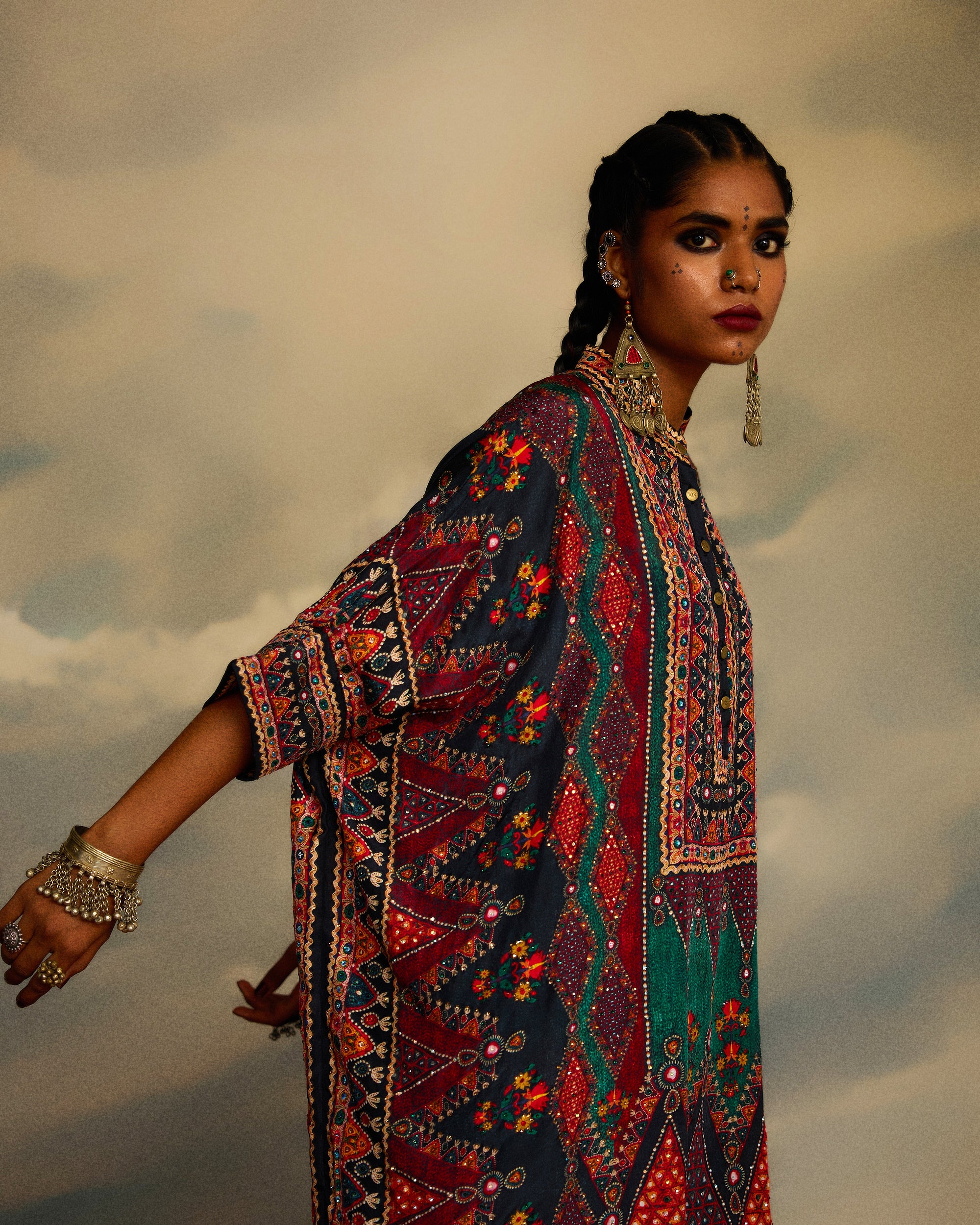 Kutch : Chanel 36" - Multi