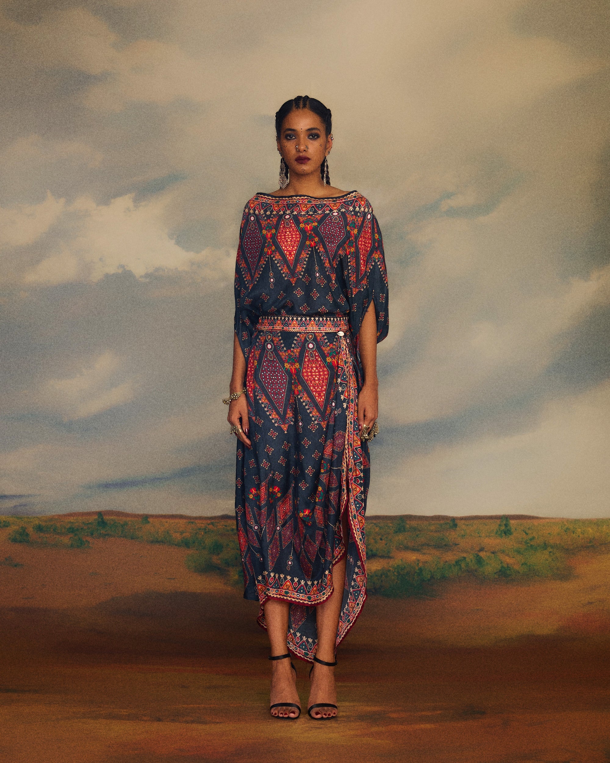 Kutch : Kamini - Charcoal