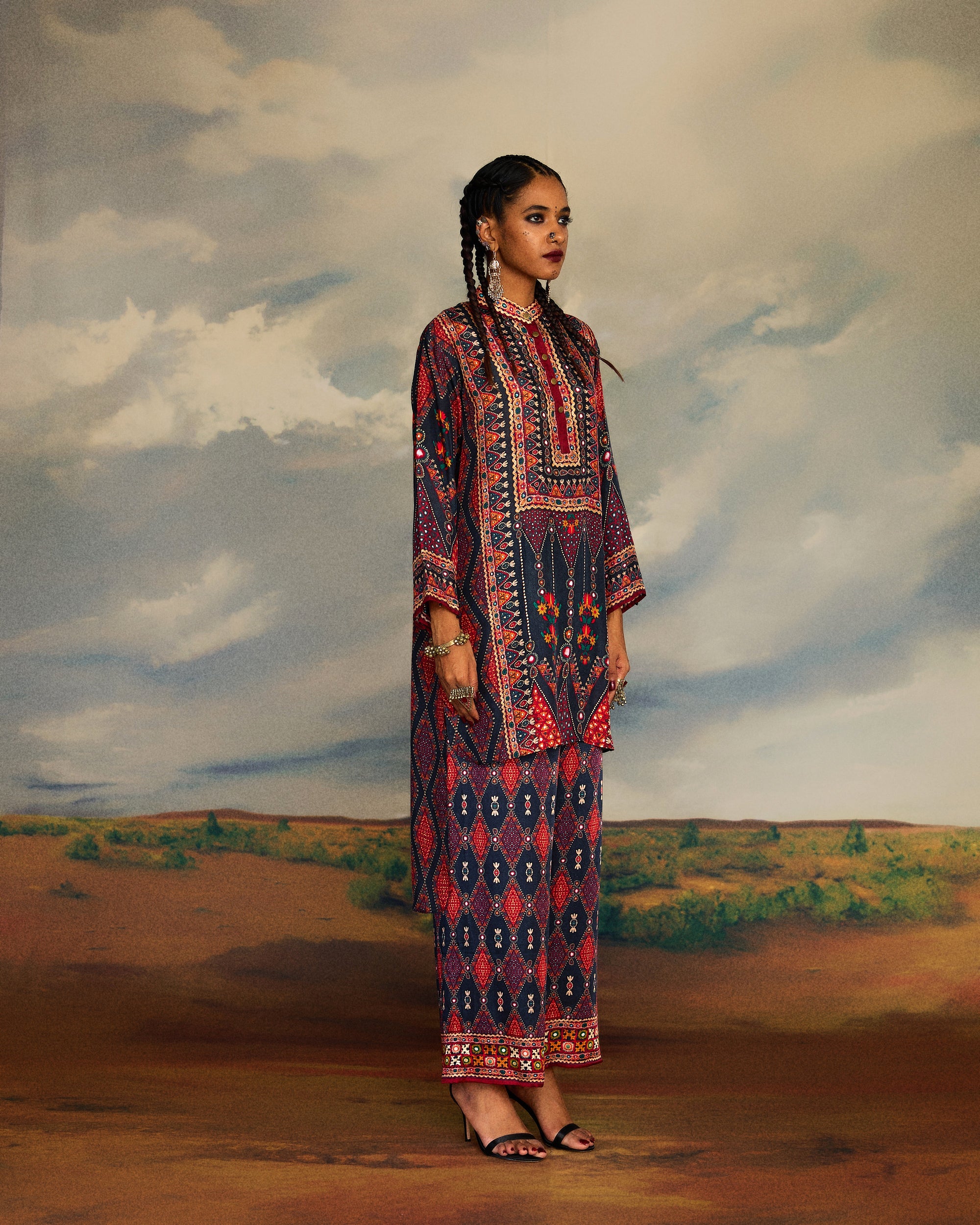 Kutch : Baaka - Charcoal