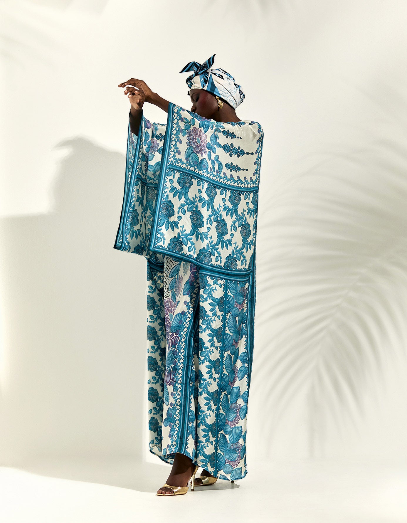 Jamaica : Beatrice - Ivory/Blue
