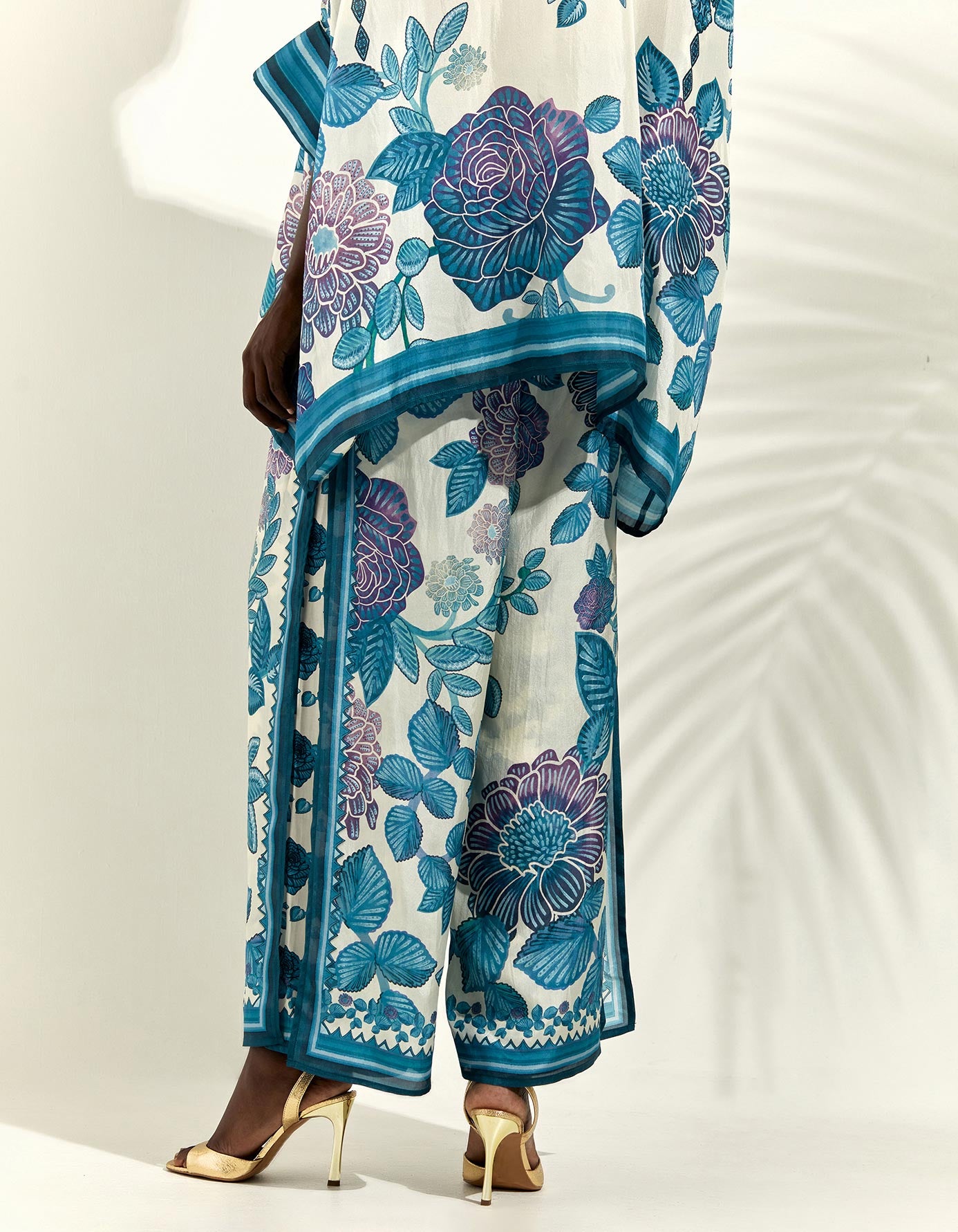 Jamaica : Chanel/Gloria - Ivory/Blue