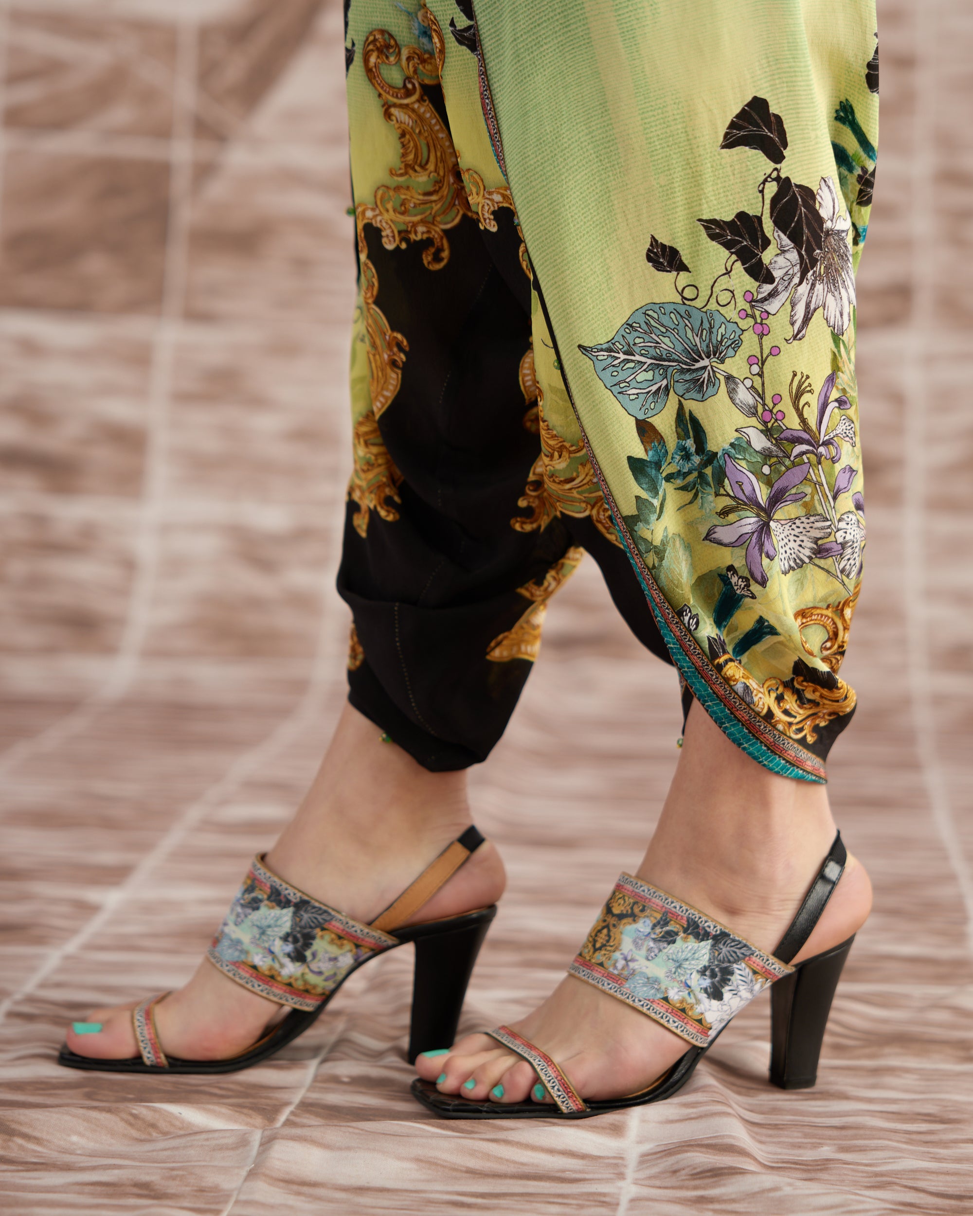 Love in Portofino (Maldives) : Ramona Sonth - Aqua/Lime