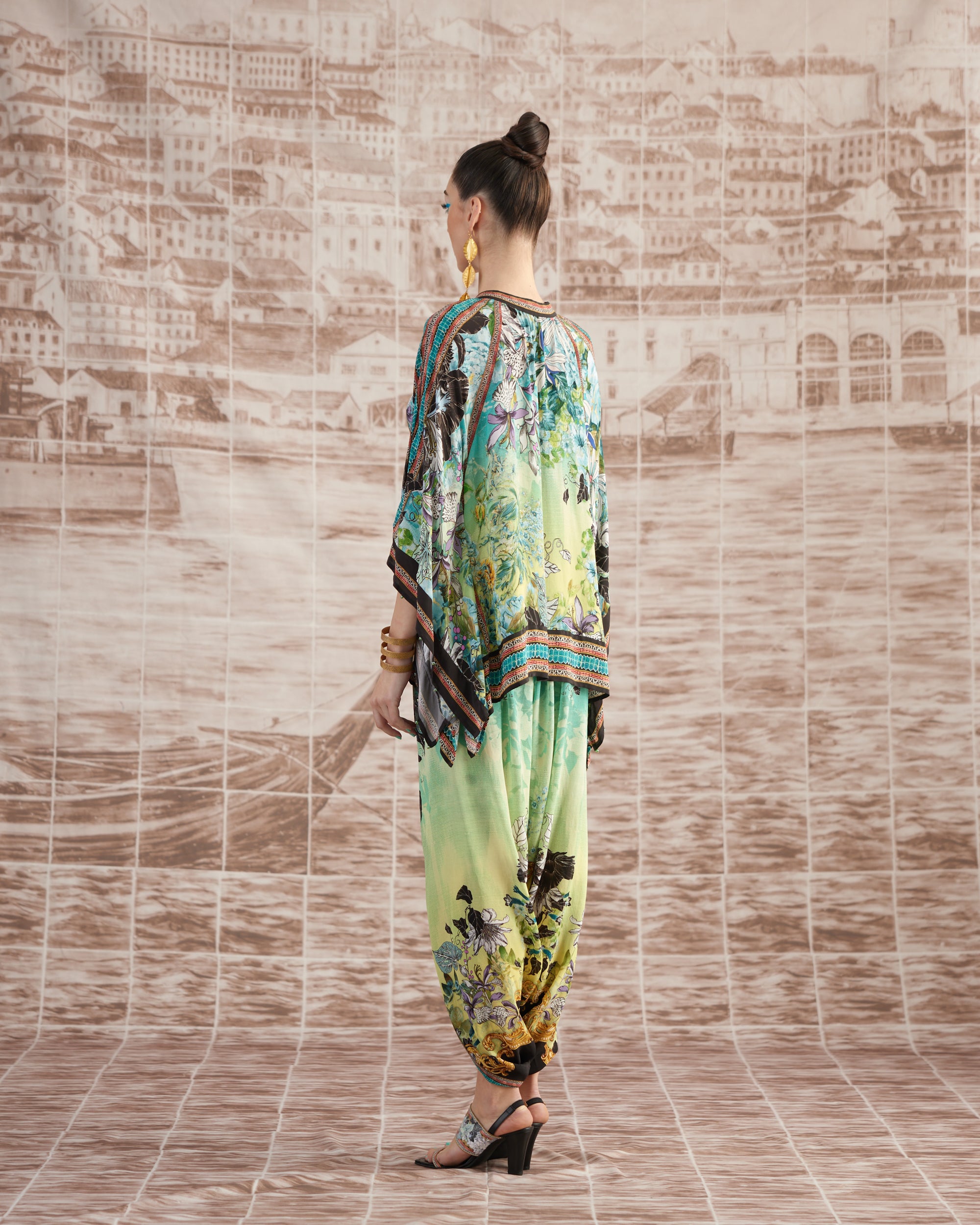 Love in Portofino (Maldives) : Ramona Sonth - Aqua/Lime