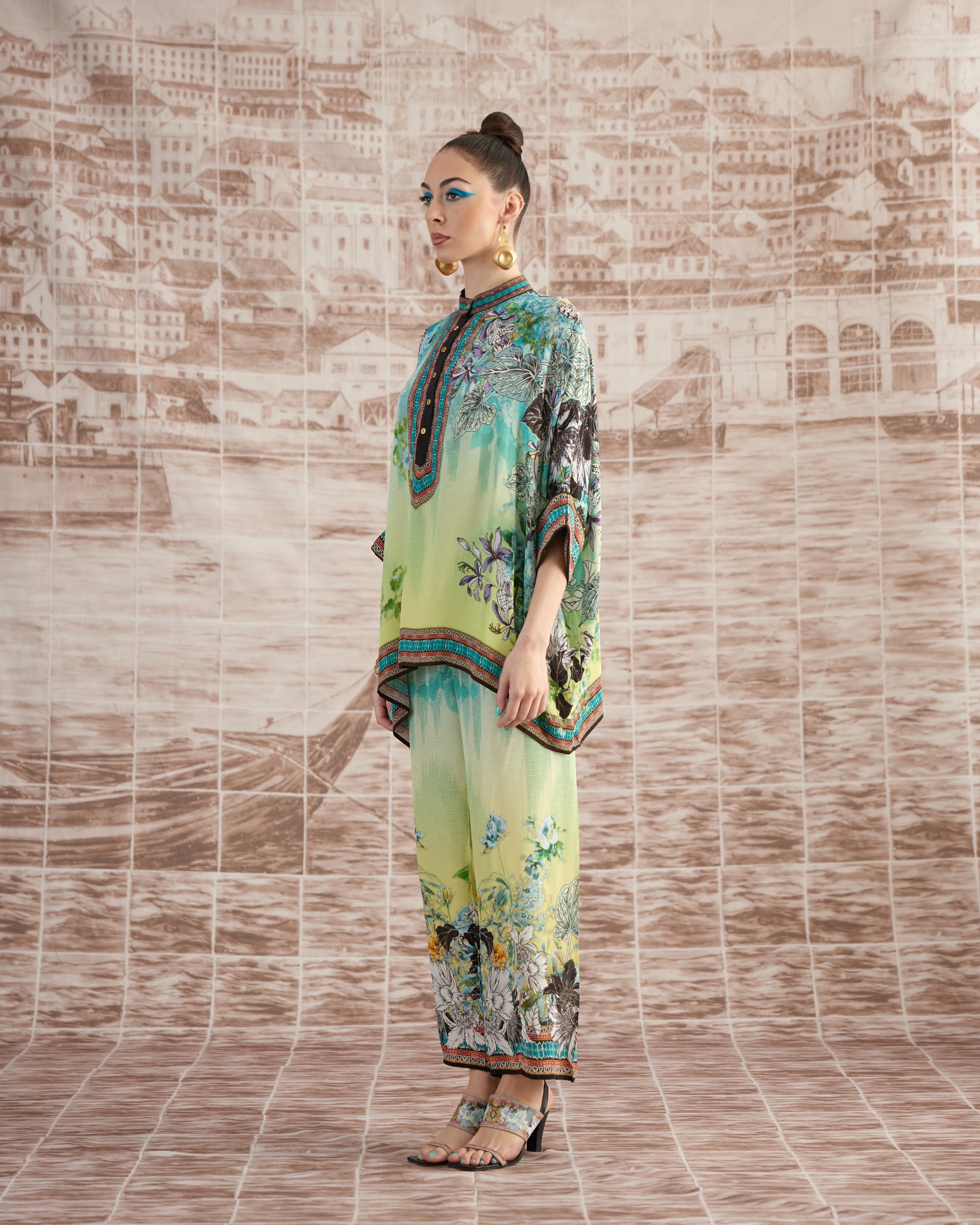 Love in Portofino (Maldives) : Chanel - Aqua/Lime