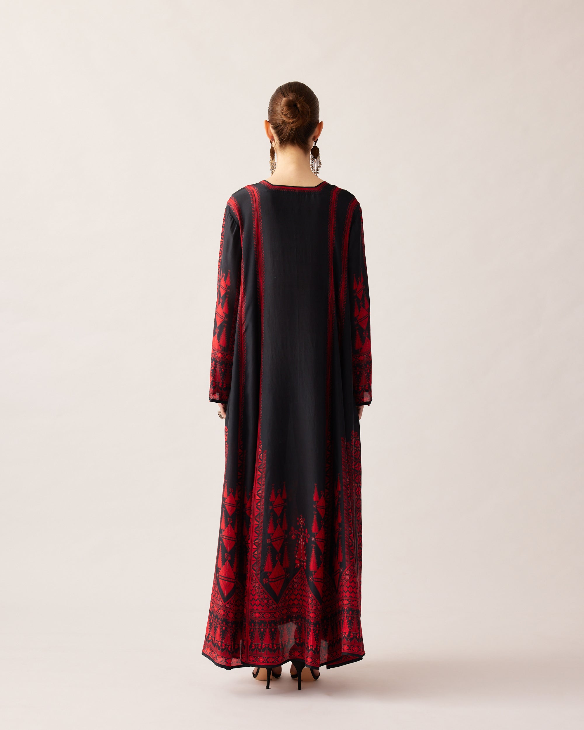 Bukhara : Adavi - Black/Red