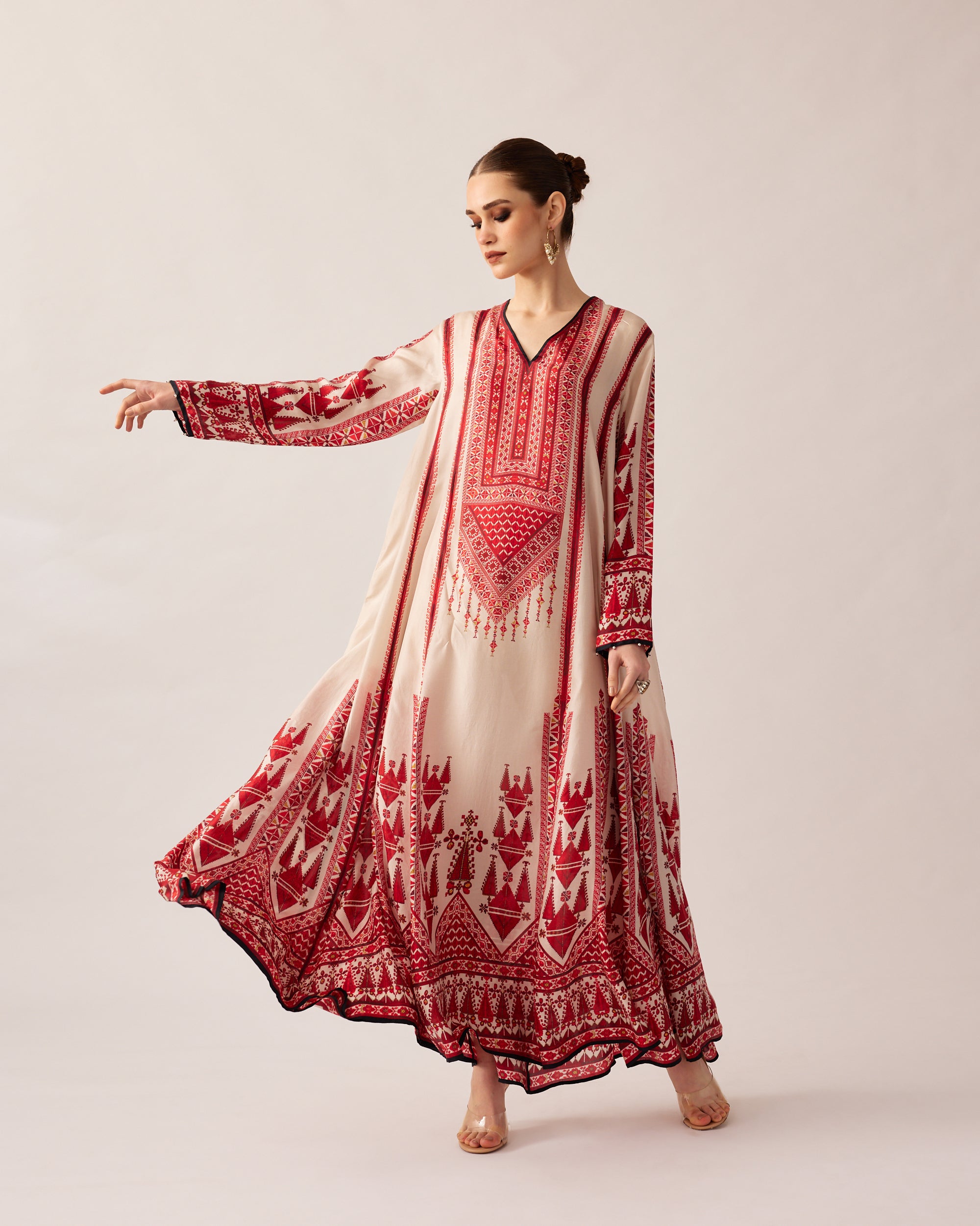 Bukhara : Adavi - Ivory/Red