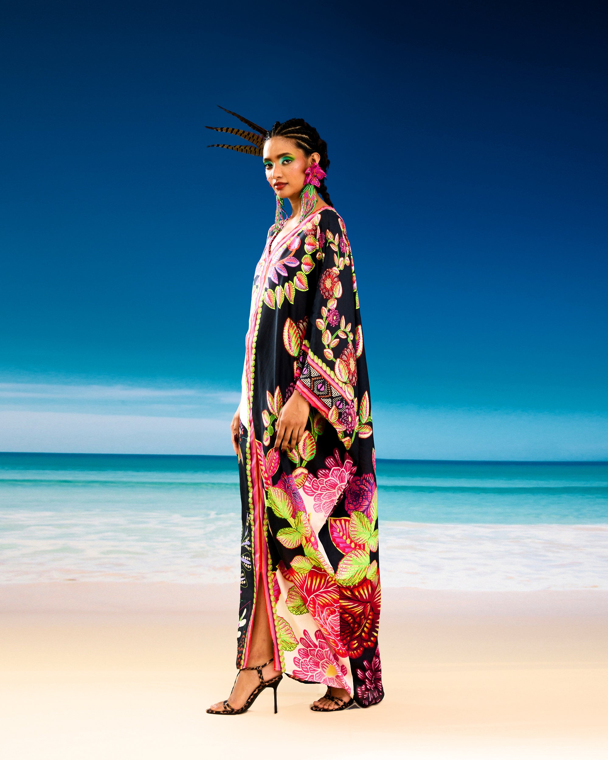 Jamaica : Verusha - Ivory/Black