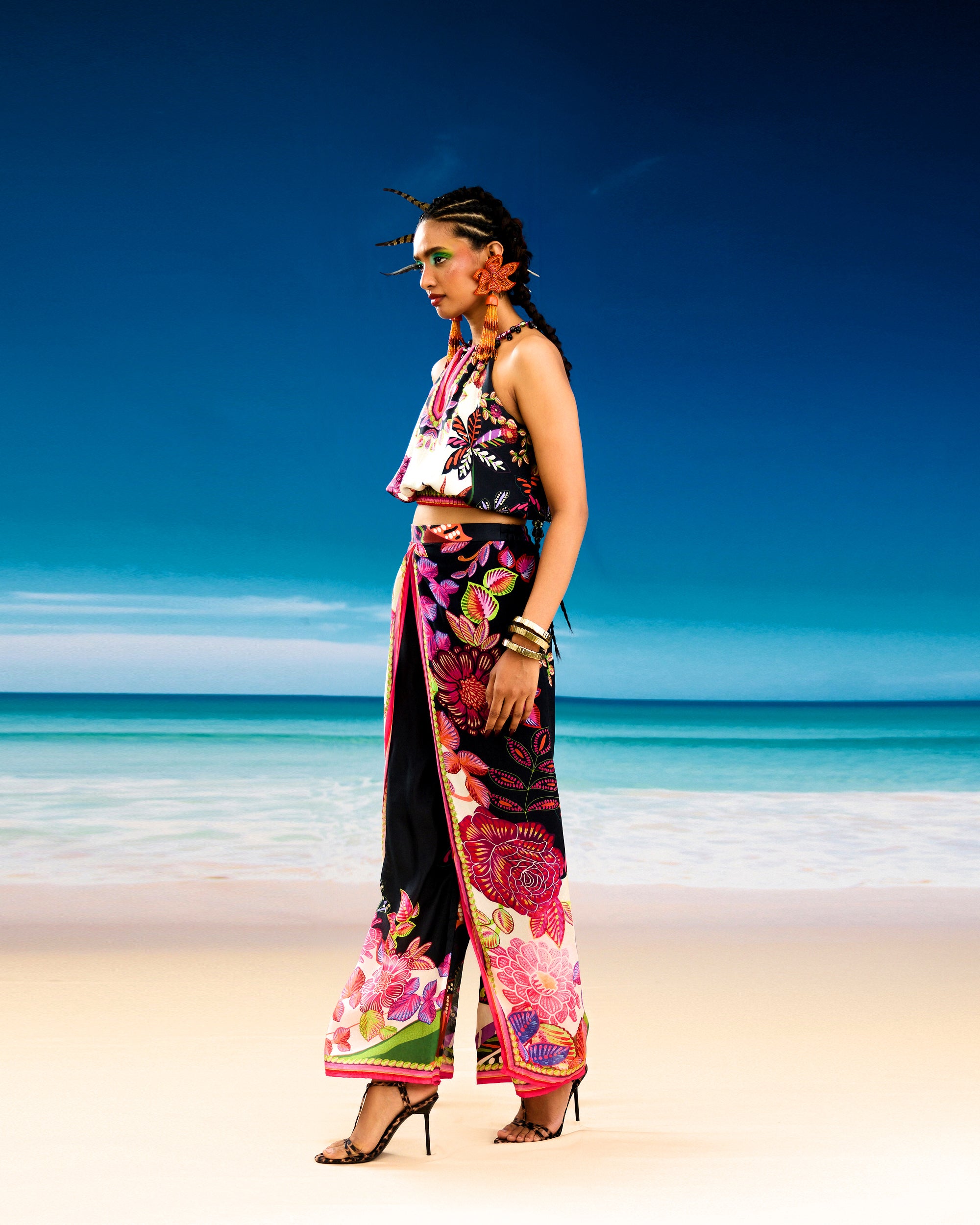 Jamaica : Chandani/Gulbano - Ivory/black