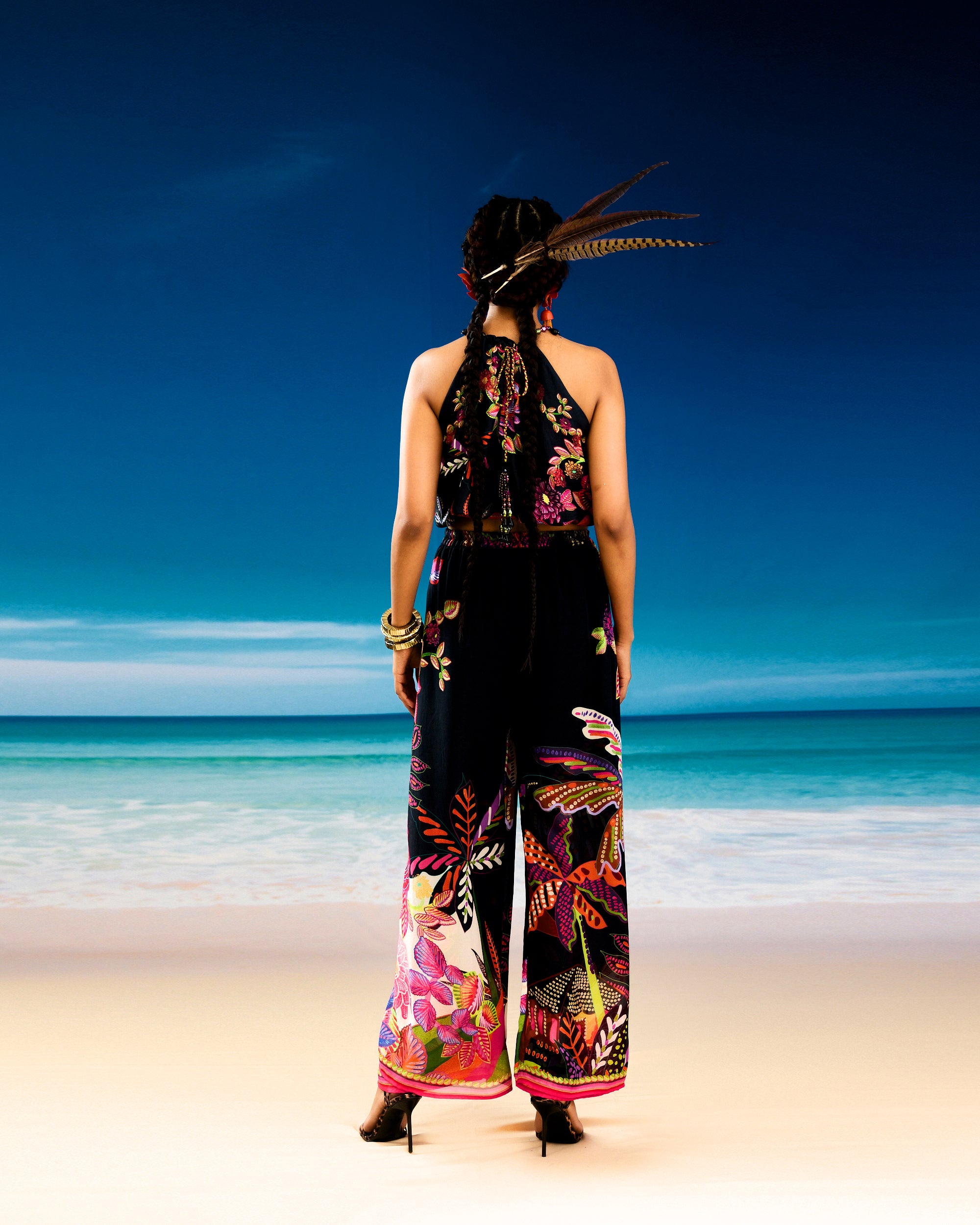 Jamaica : Chandani/Gulbano - Ivory/black