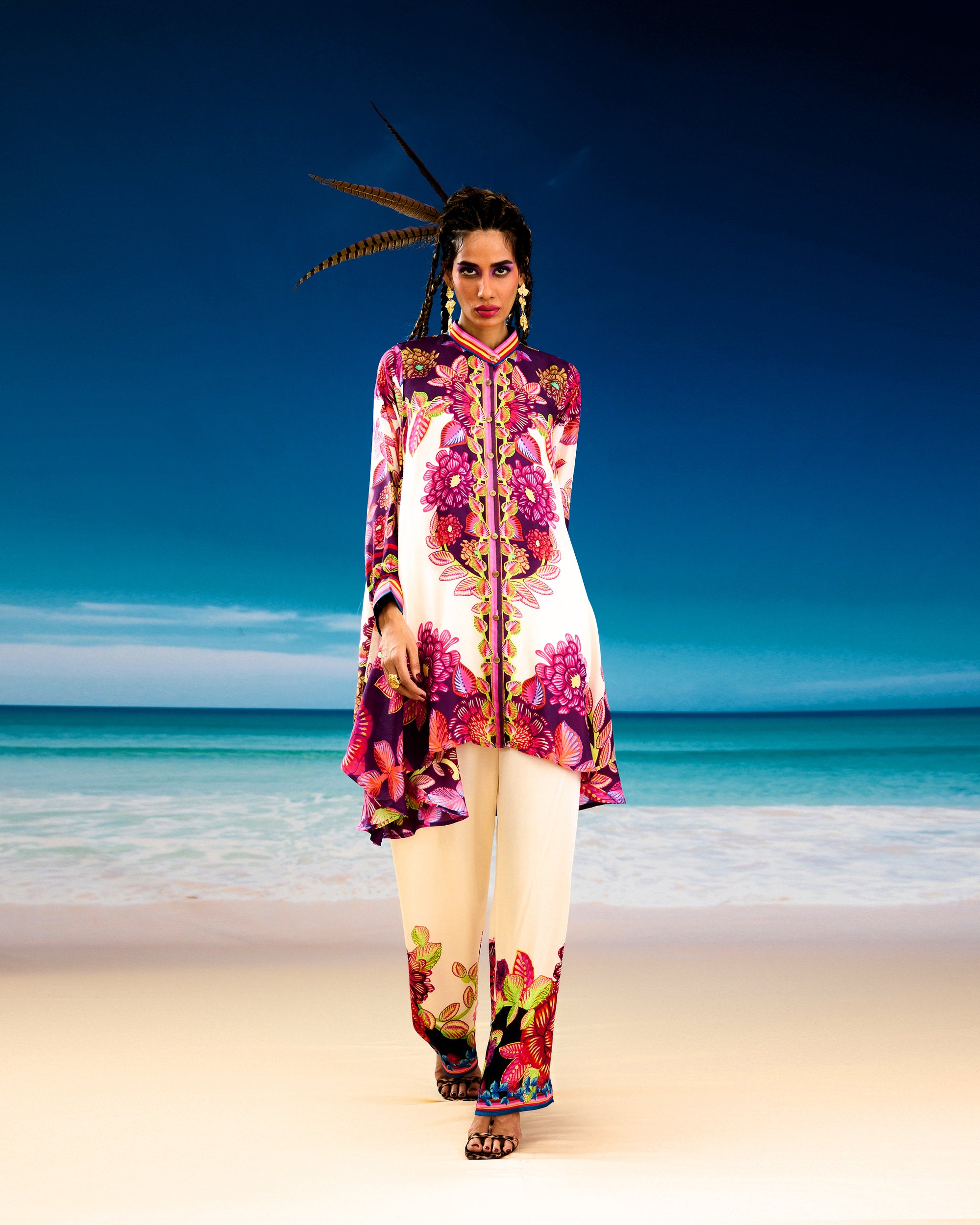 Jamaica : Nilofer - Ivory/Purple