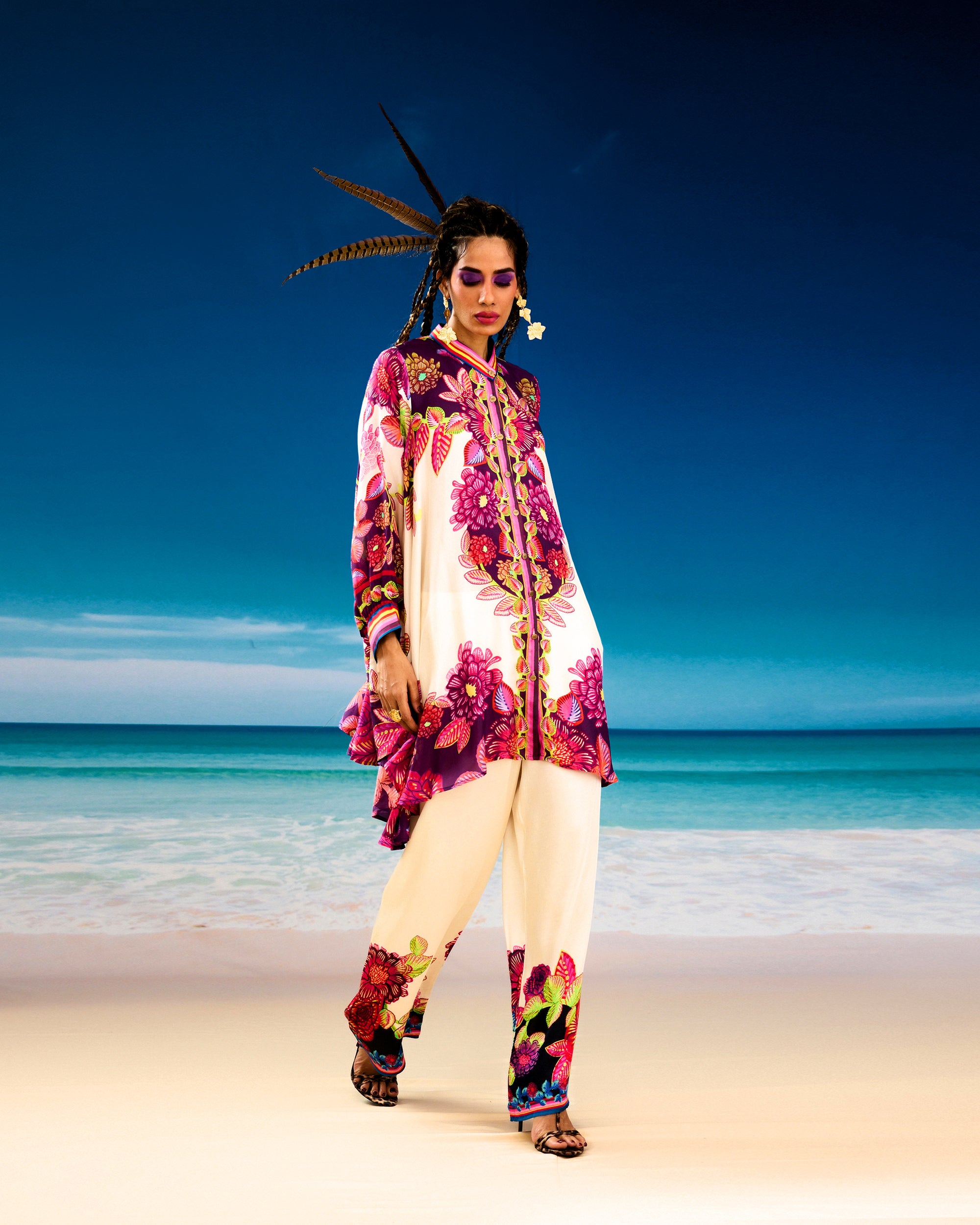 Jamaica : Nilofer - Ivory/Purple