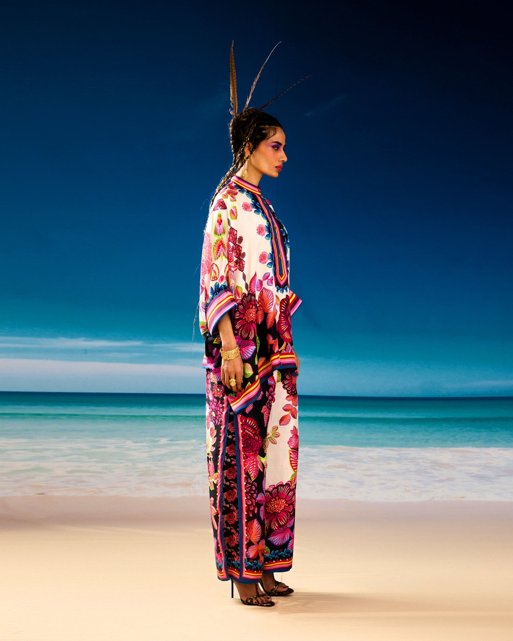 Jamaica : Chanel/Gloria - Ivory/Black