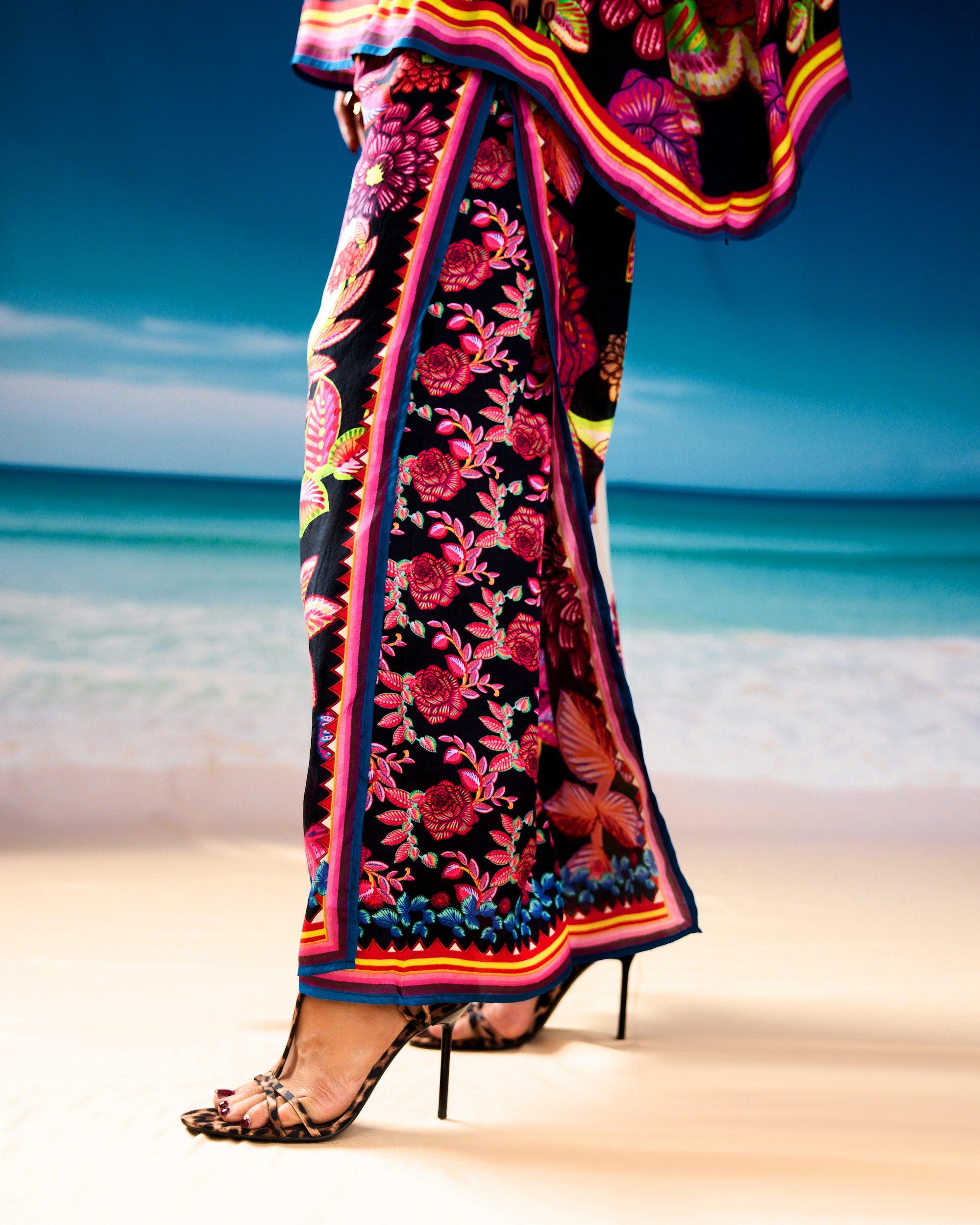 Jamaica : Chanel/Gloria - Ivory/Black