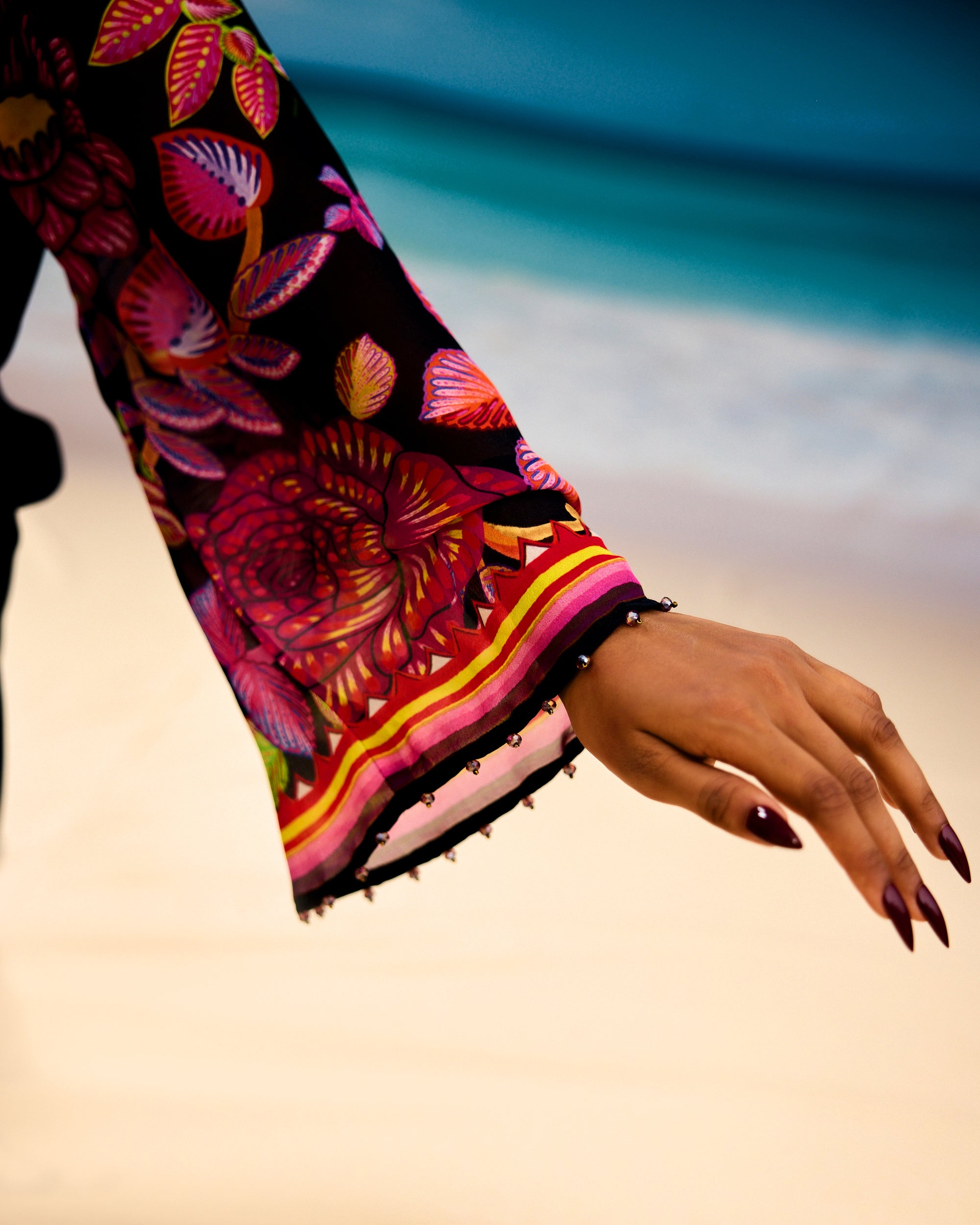 Jamaica : Rihanna - Black