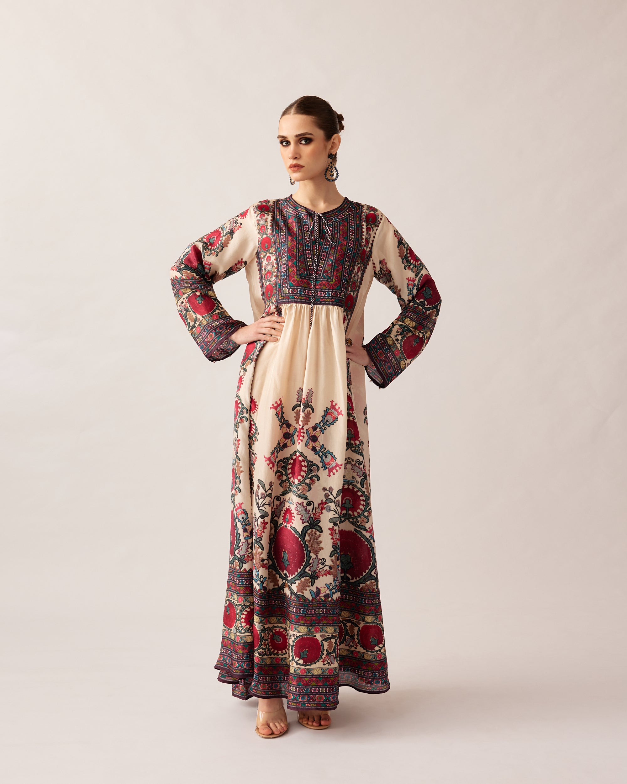 Bukhara : Anisha - Maroon