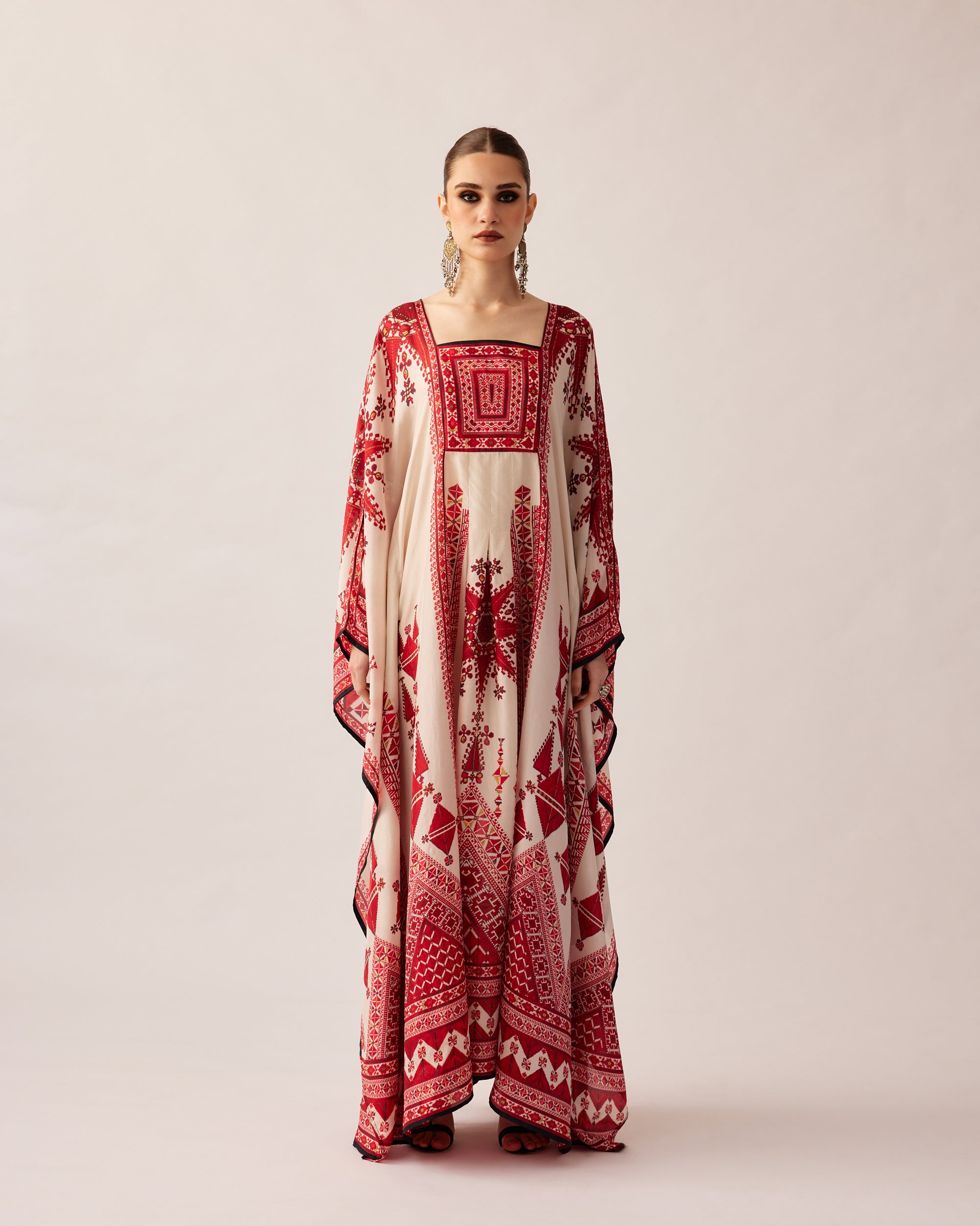Bukhara : Yolanda - Ivory/Red