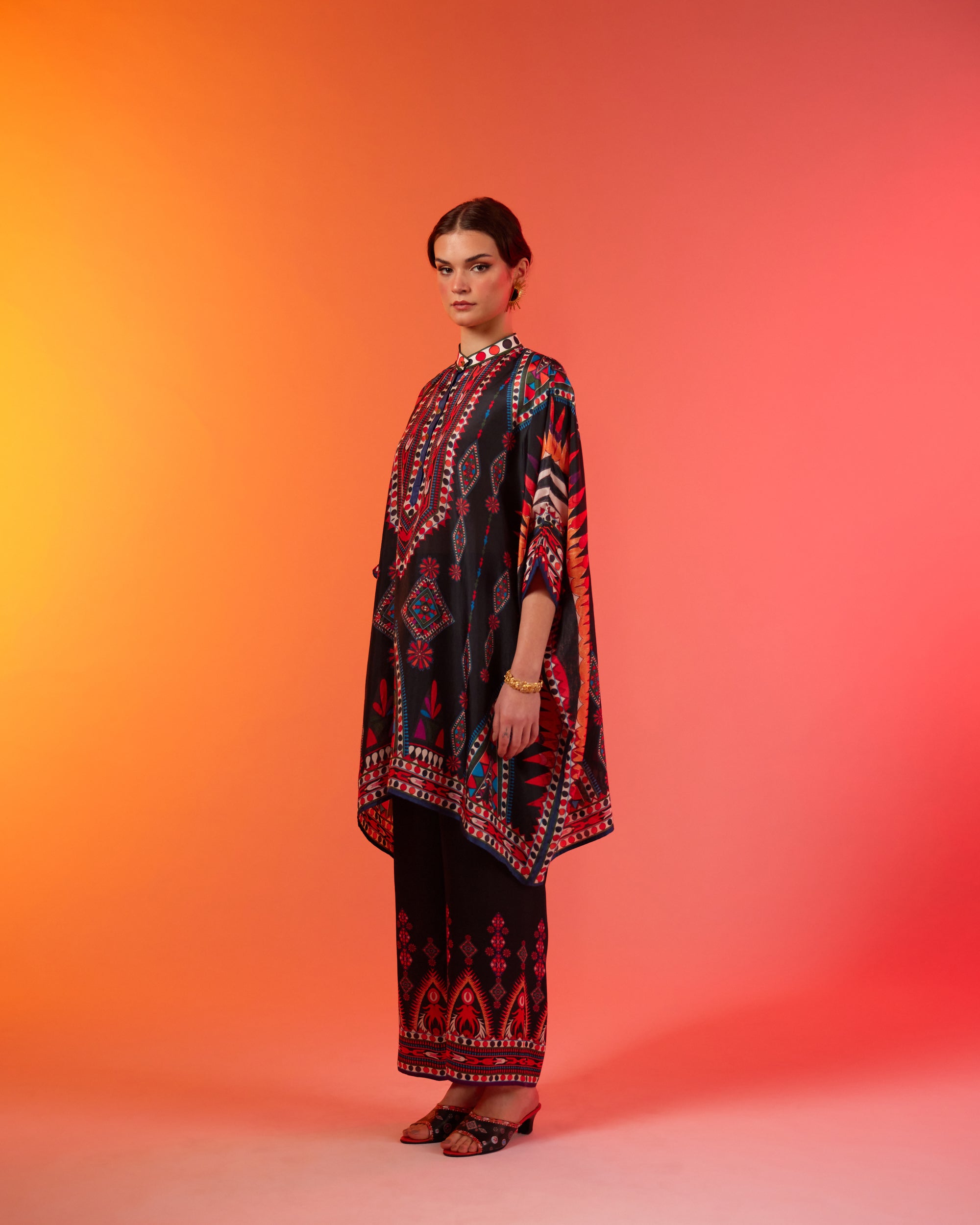 Sicily : Chanel 36"- Savannah