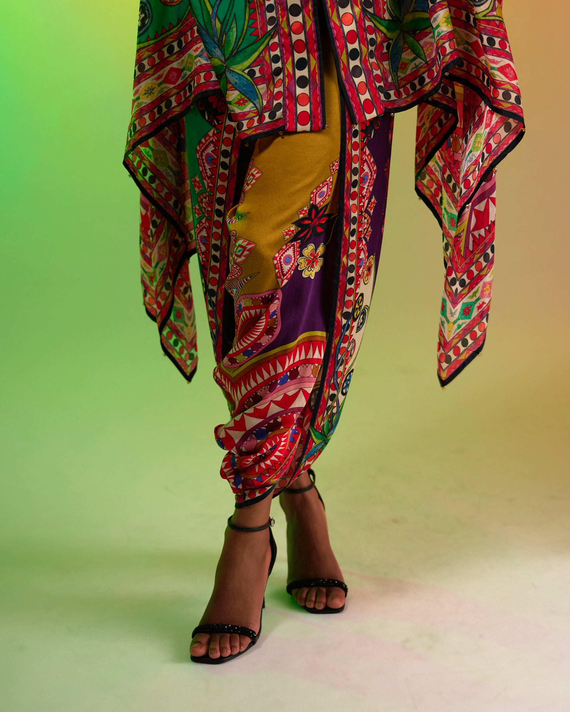 Sicily : Chloe - Black/Multi