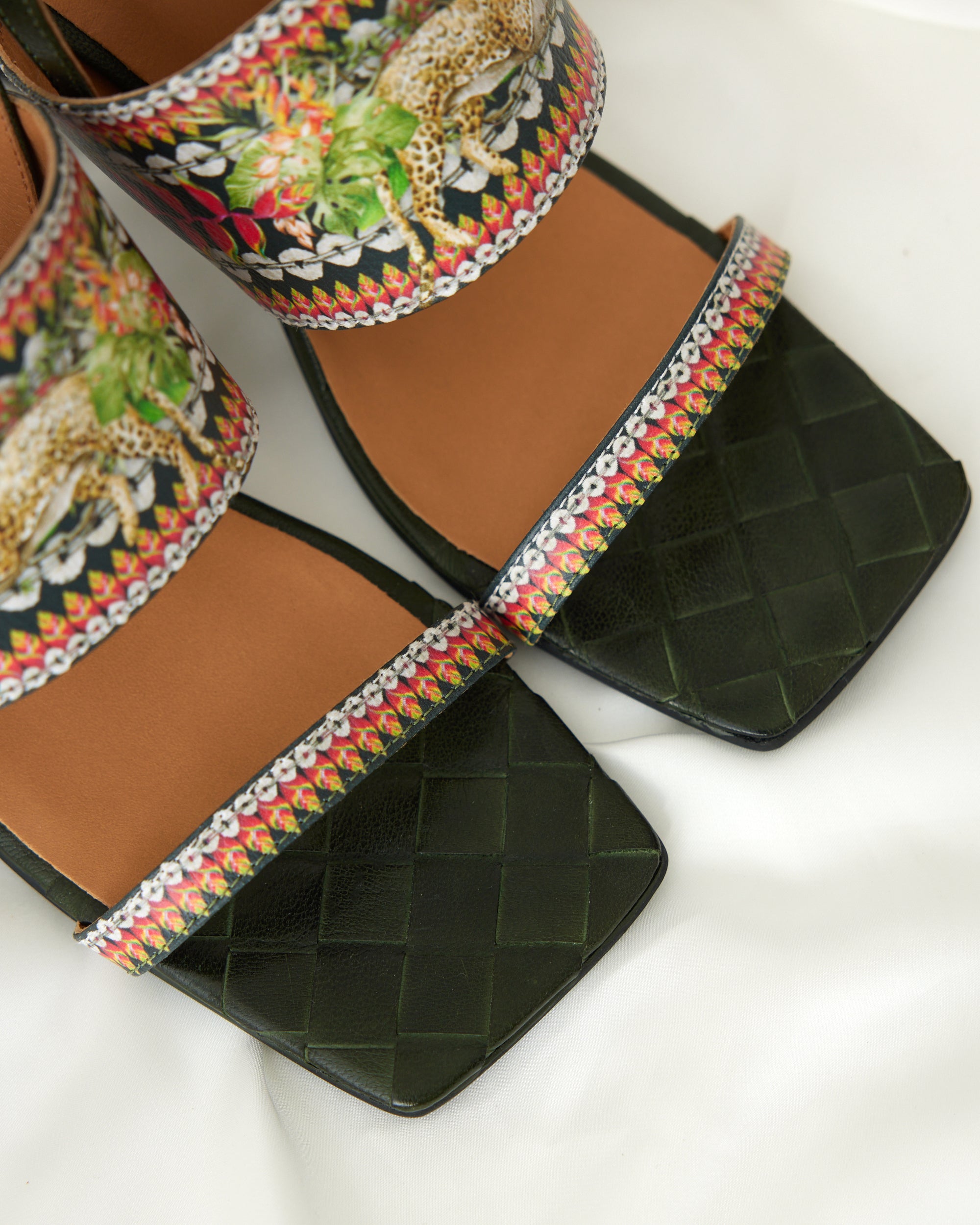 Love in Portofino (Heliconia) - Heels : Black