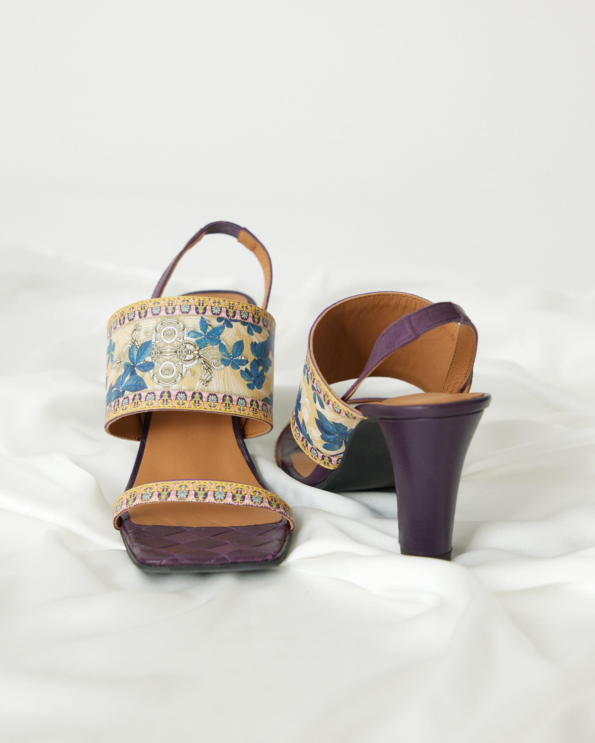 Love in Portofino (Vagator) - Heels : Mustard