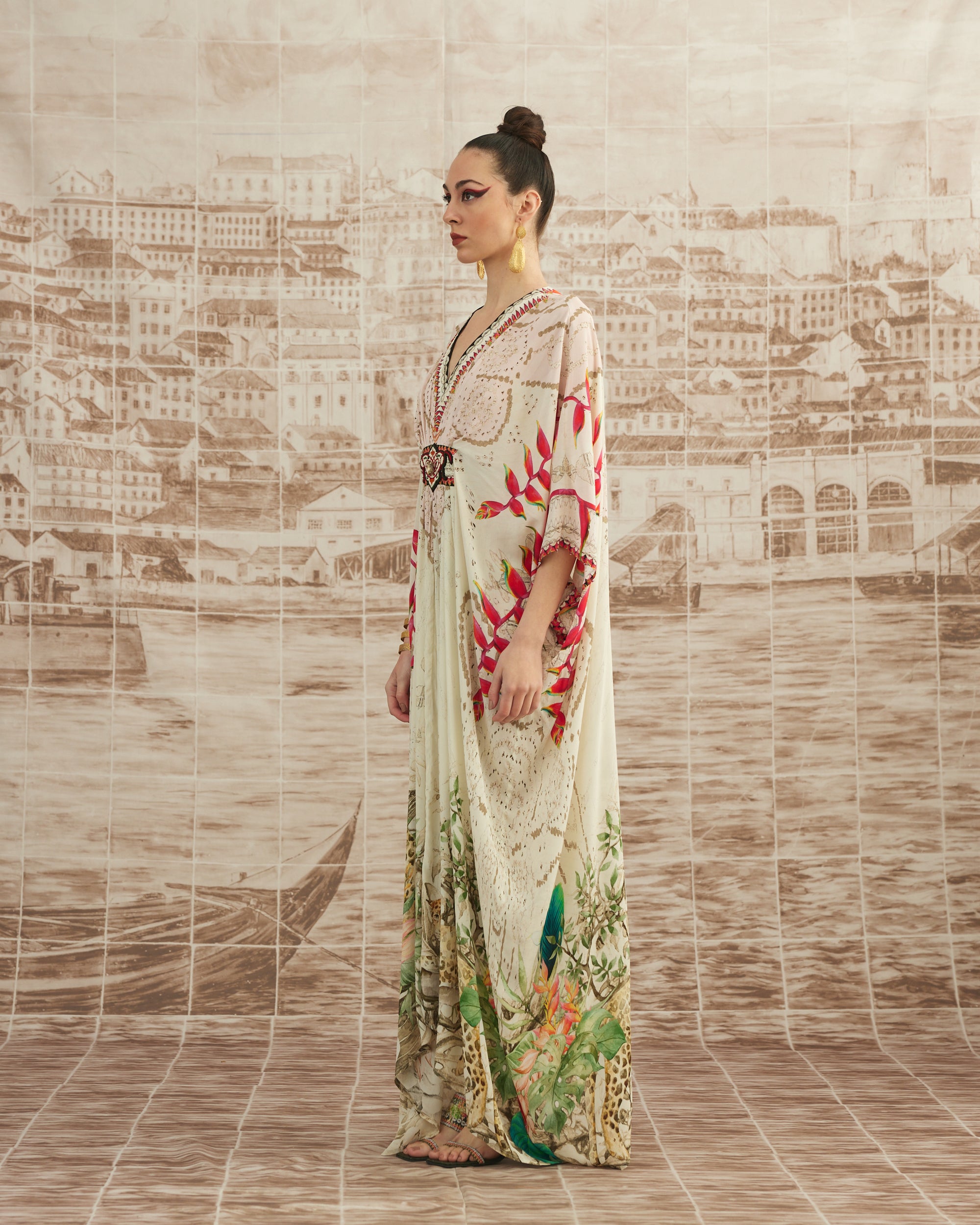 Love in Portofino (Heliconia) : Imama - Ivory