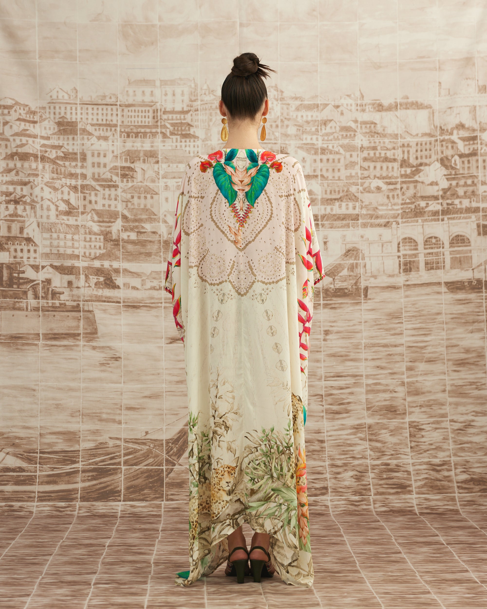 Love in Portofino (Heliconia) : Imama - Ivory