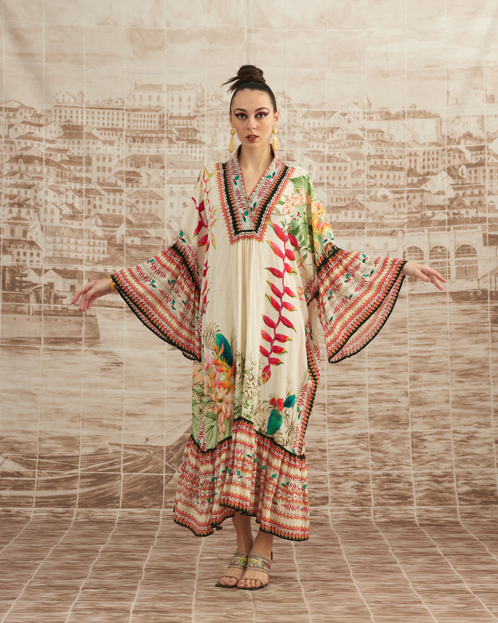 Love in Portofino (Heliconia) : Imaki - Ivory