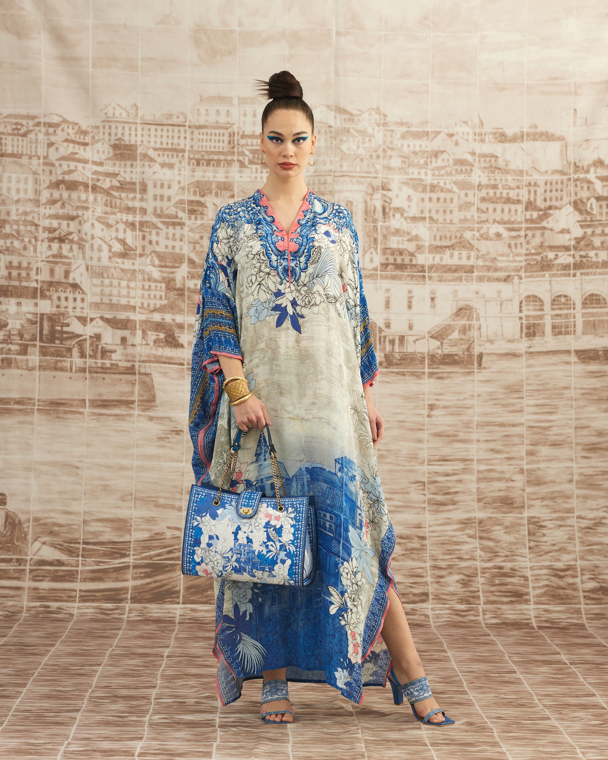 Love in Portofino (Portofino) : Elenor - Blue/Coral