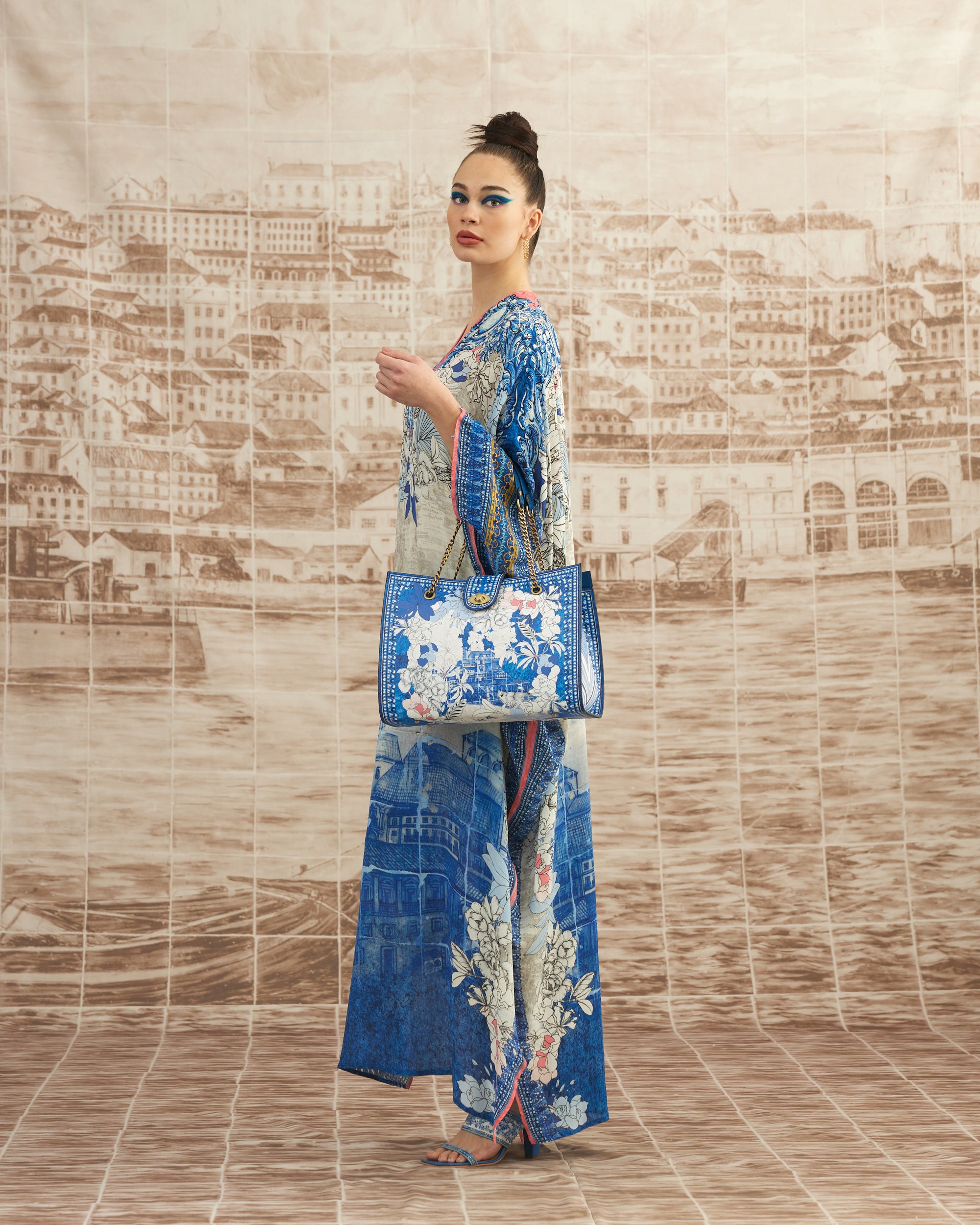 Love in Portofino (Portofino) : Elenor - Blue/Coral