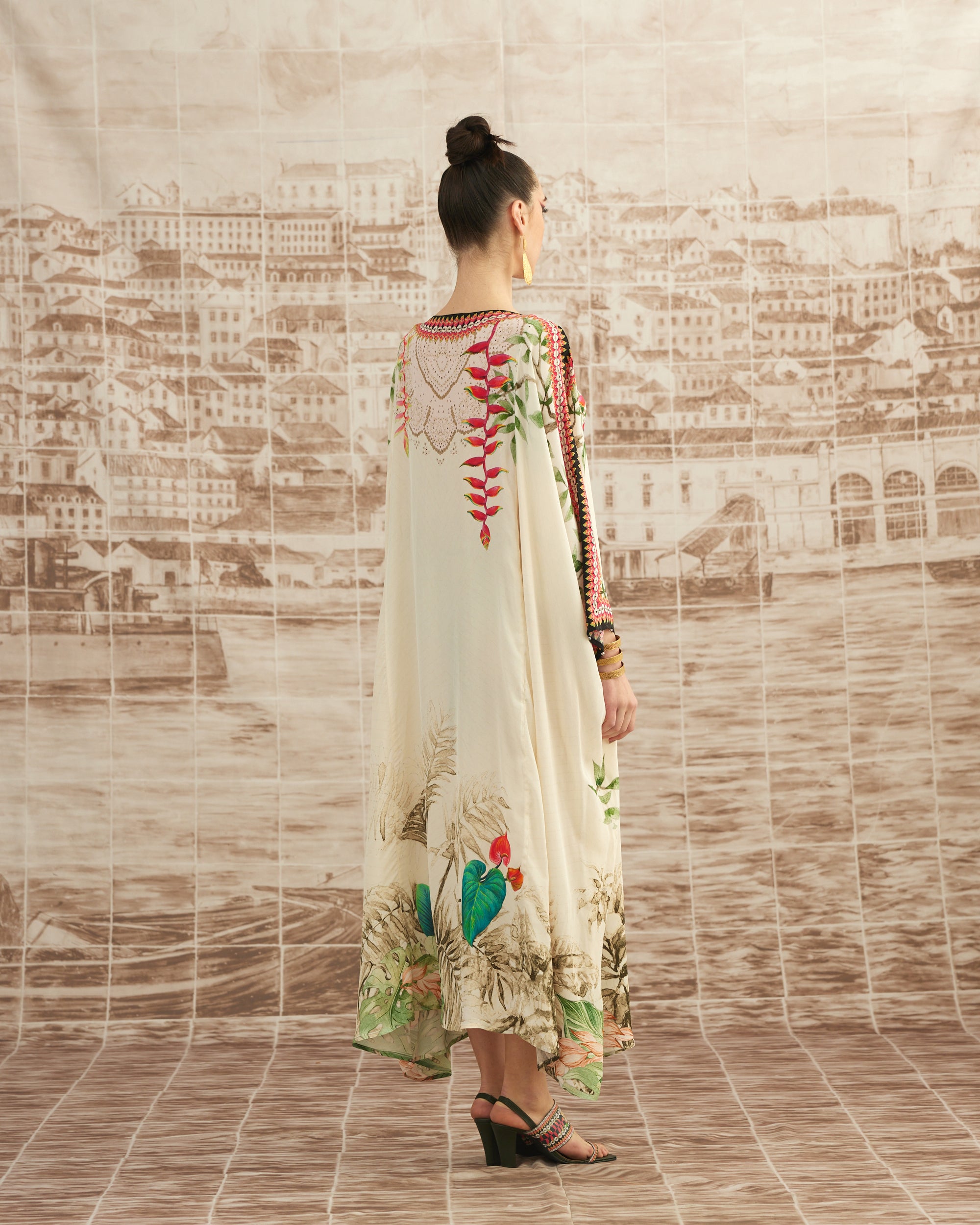 Love in Portofino (Heliconia) : Aayat - Ivory