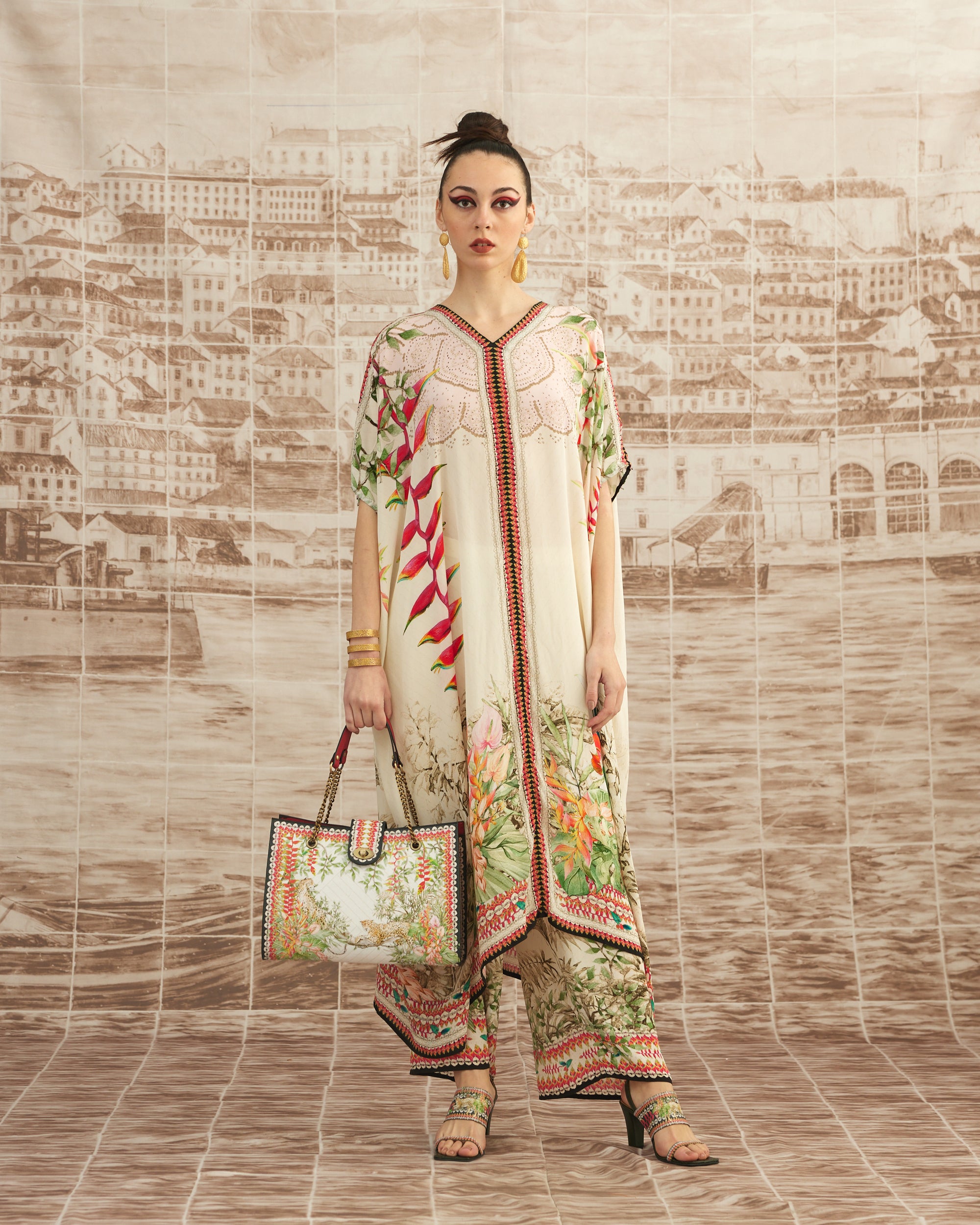 Love in Portofino (Heliconia) : Majida - Ivory