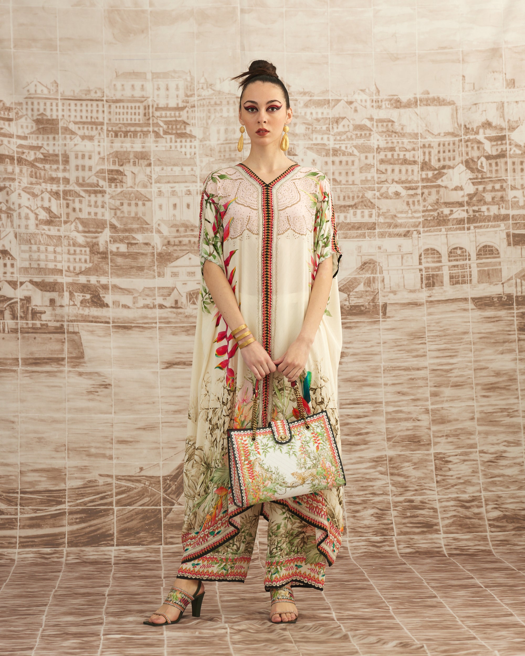 Love in Portofino (Heliconia) : Majida - Ivory