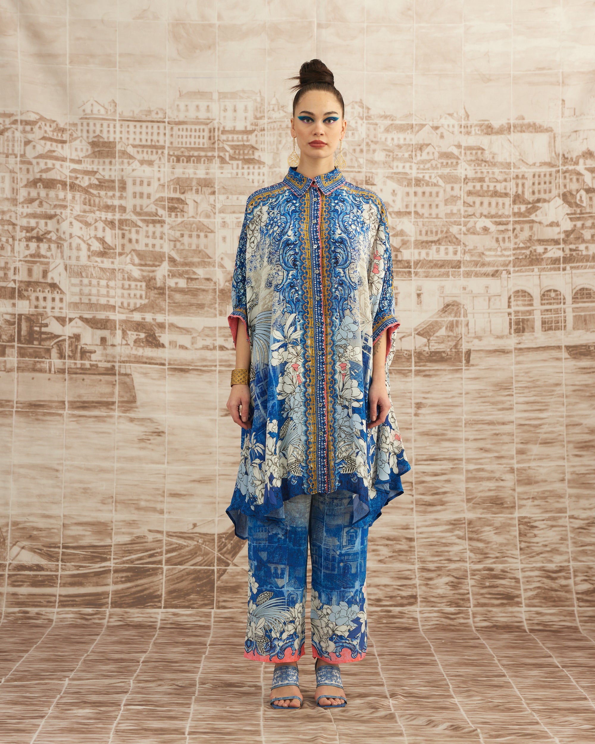 Love in Portofino (Portofino) : Kamara - Blue/Coral