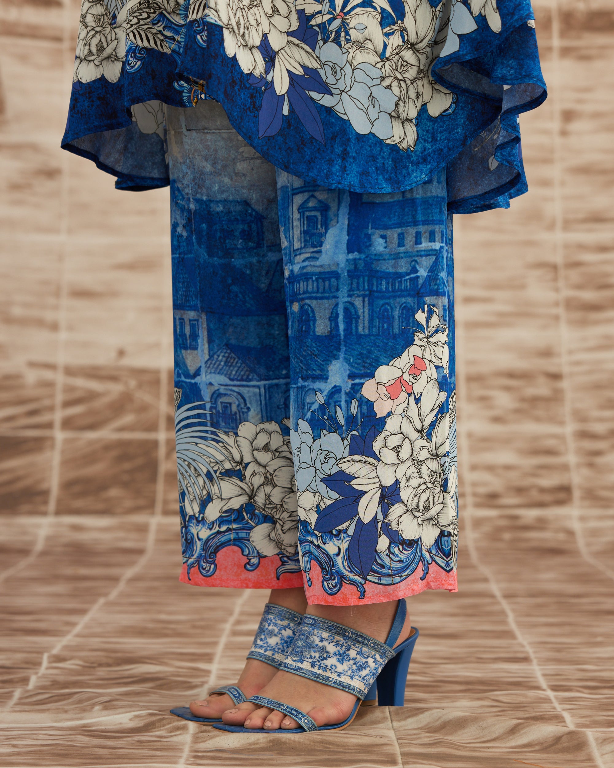 Love in Portofino (Portofino) : Kamara - Blue/Coral