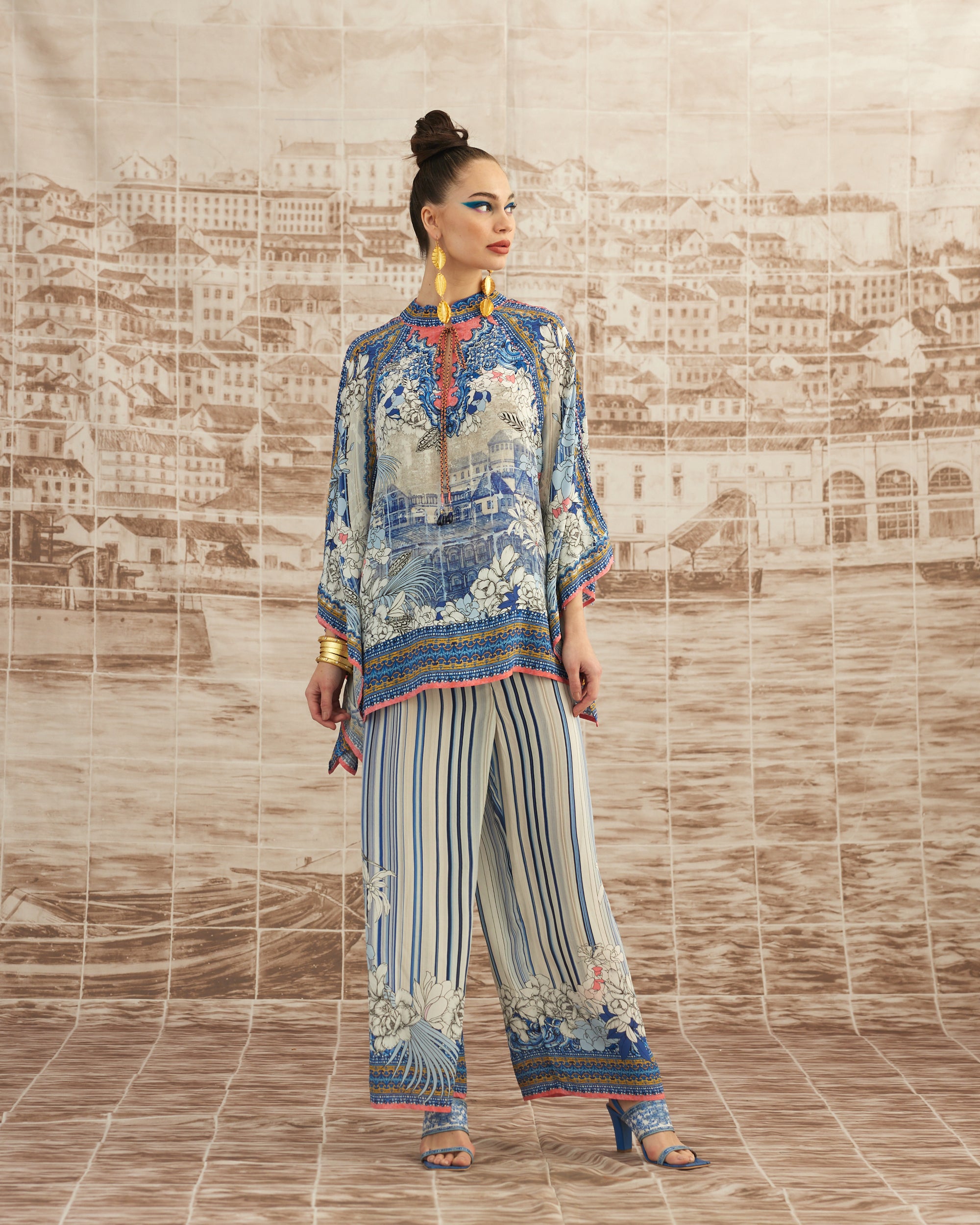 Love in Portofino (Portofino) : Ramona - Blue/Coral