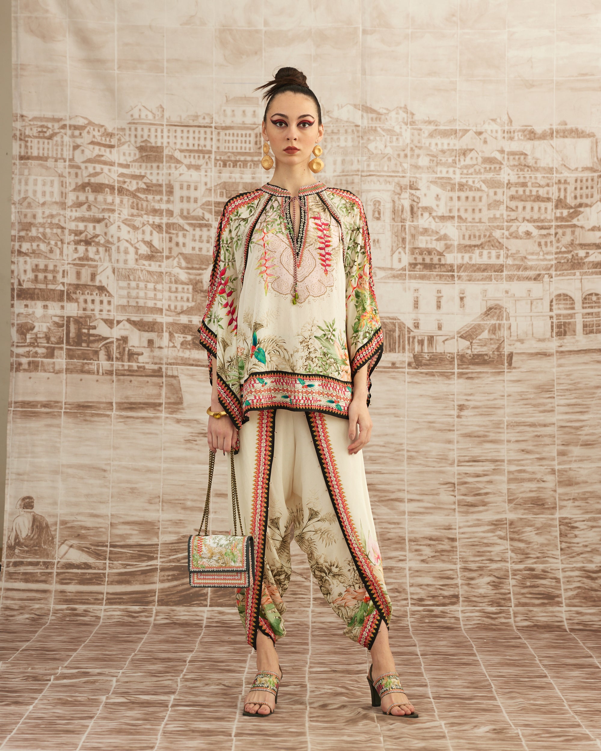 Love in Portofino (Heliconia) : Ramona Sonth - Ivory