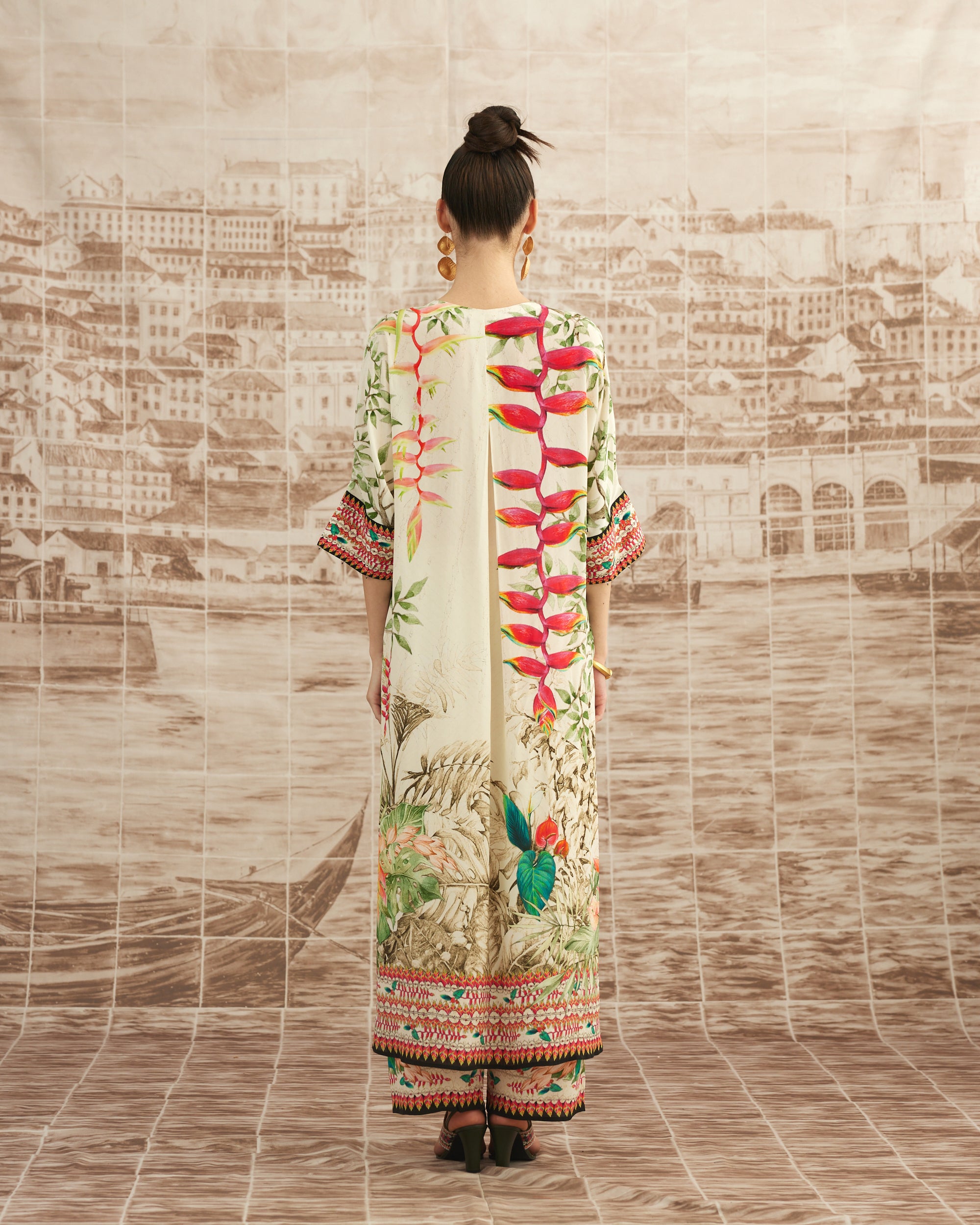 Love in Portofino (Heliconia) : Banera - Ivory