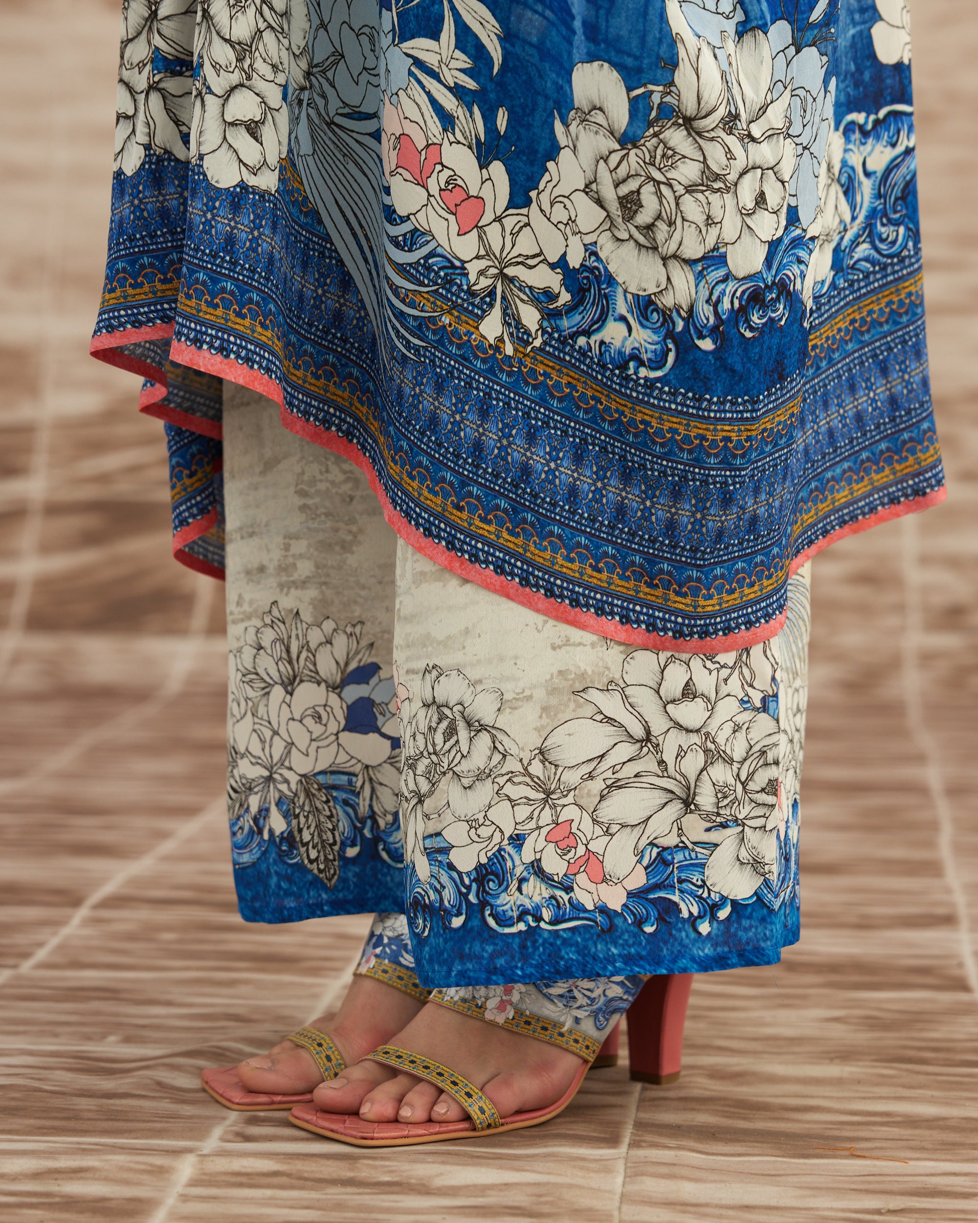 Love in Portofino (Portofino) : Majida - Blue/Coral