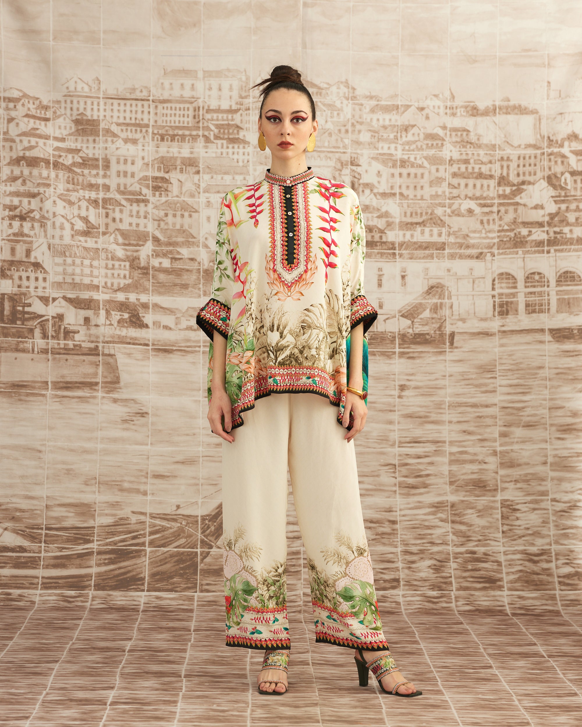 Love in Portofino (Heliconia) : Chanel - Ivory