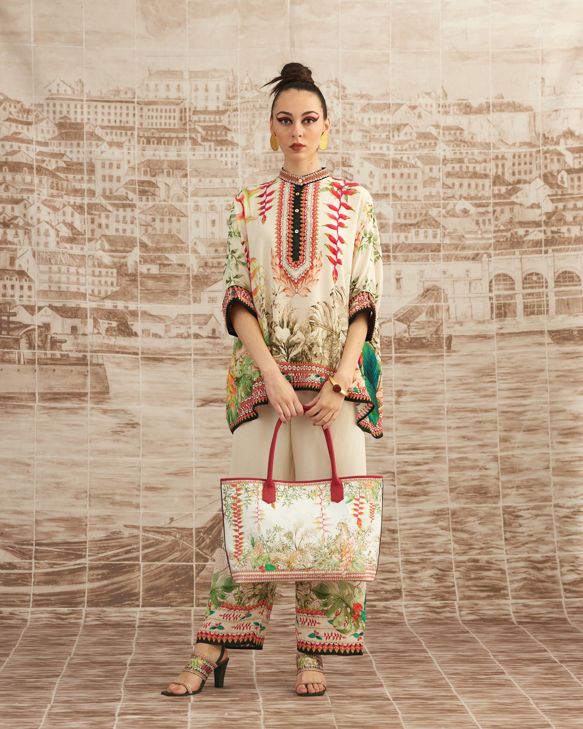 Love in Portofino (Heliconia) : Chanel - Ivory