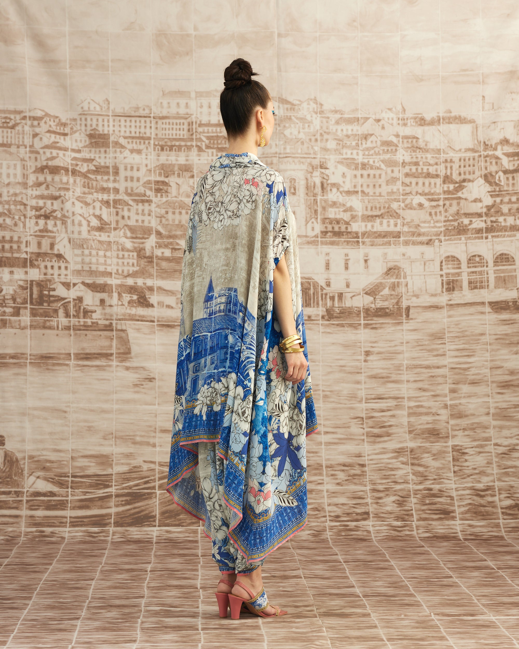 Love in Portofino (Portofino) : Lavanya - Blue/Coral