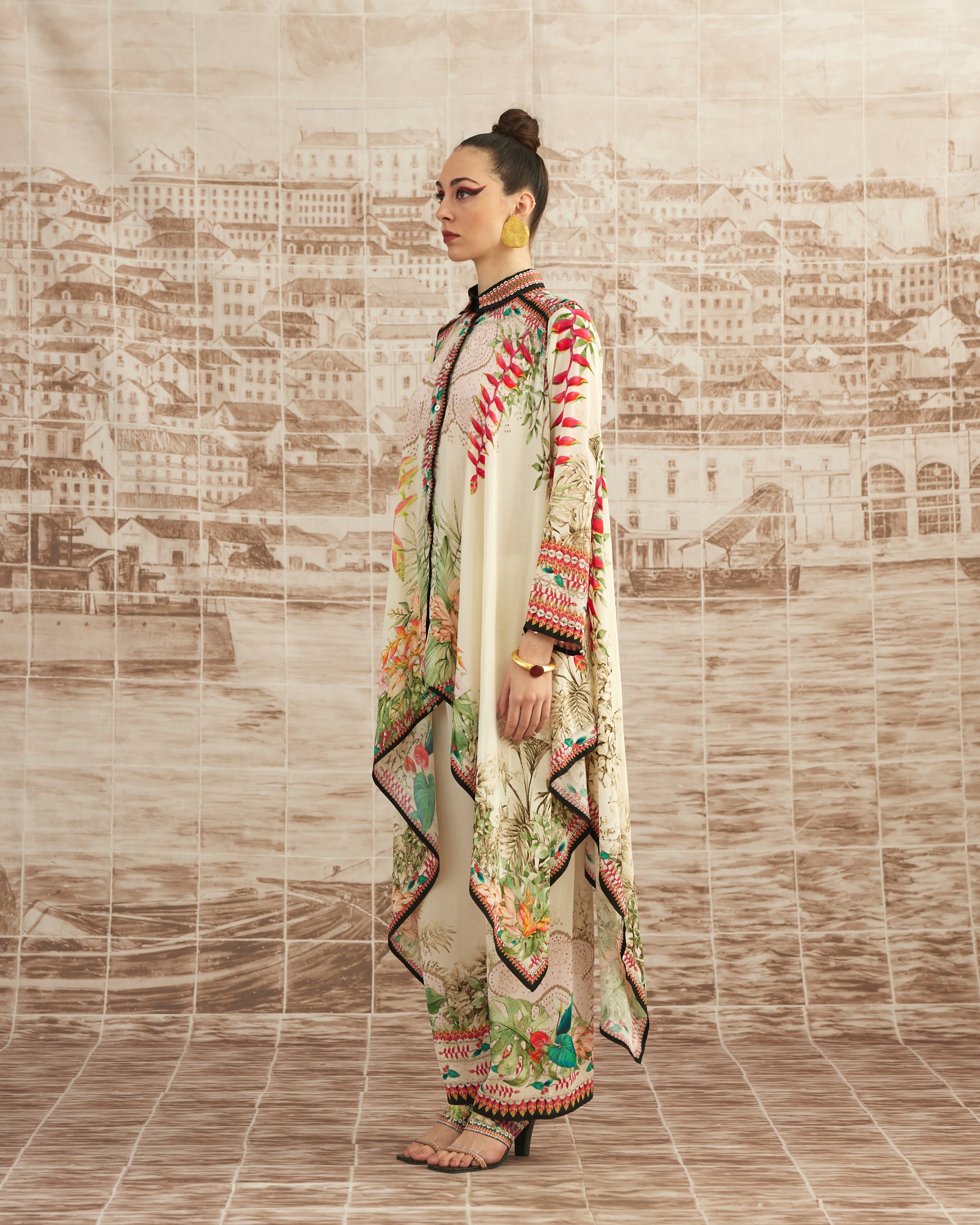 Love in Portofino (Heliconia) : Shibani - Ivory